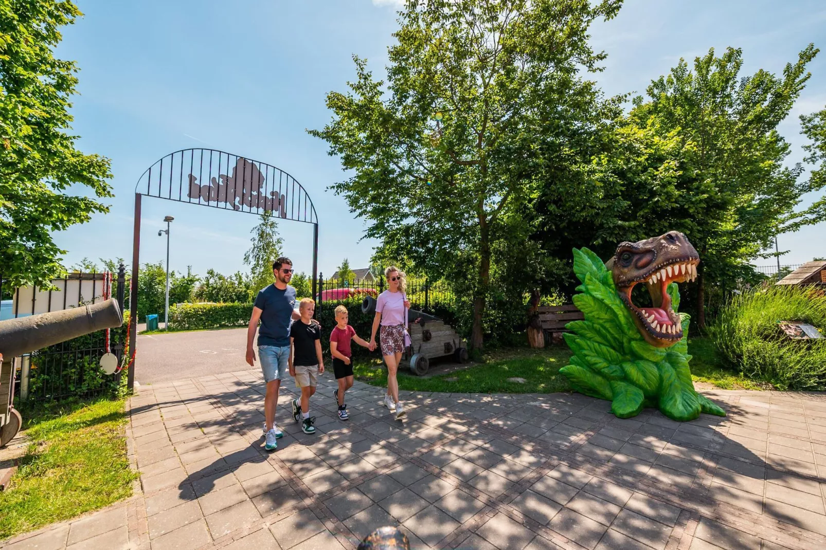 Resort Poort van Zeeland 2-Areas summer 1km