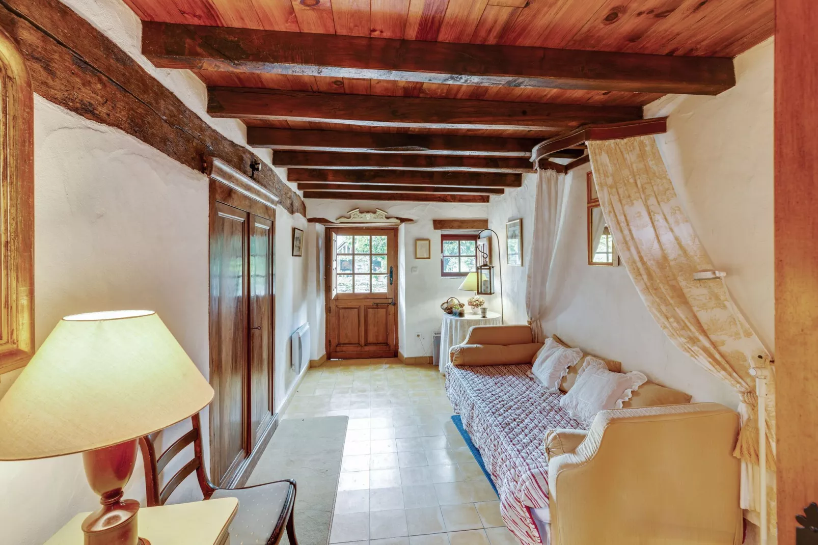 Maison de vacances St Laurent des Mortiers-Wohnzimmer