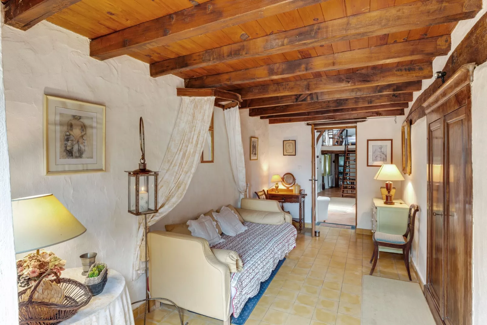 Maison de vacances St Laurent des Mortiers-Wohnzimmer