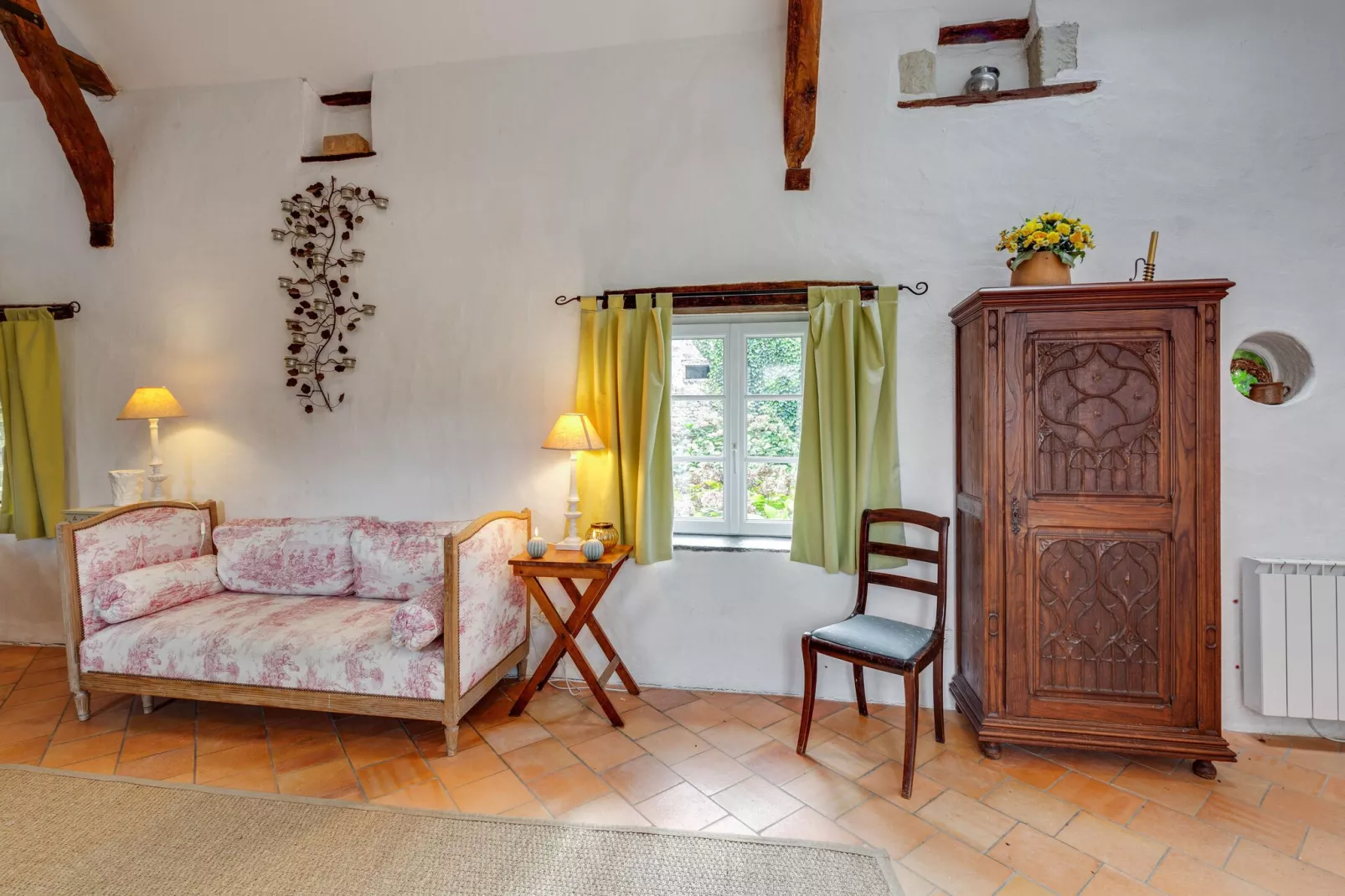Maison de vacances St Laurent des Mortiers-Wohnzimmer