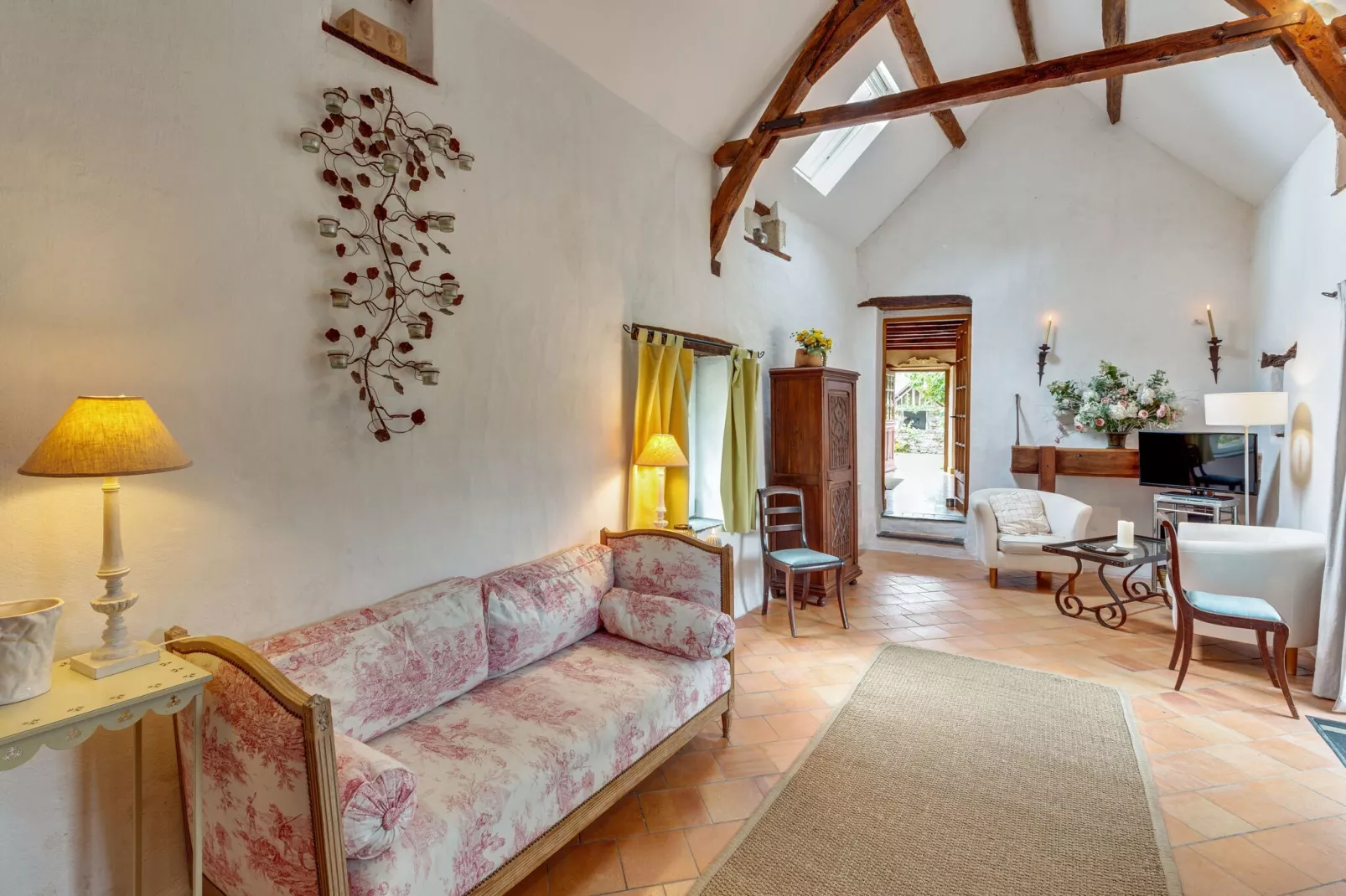 Maison de vacances St Laurent des Mortiers-Wohnzimmer