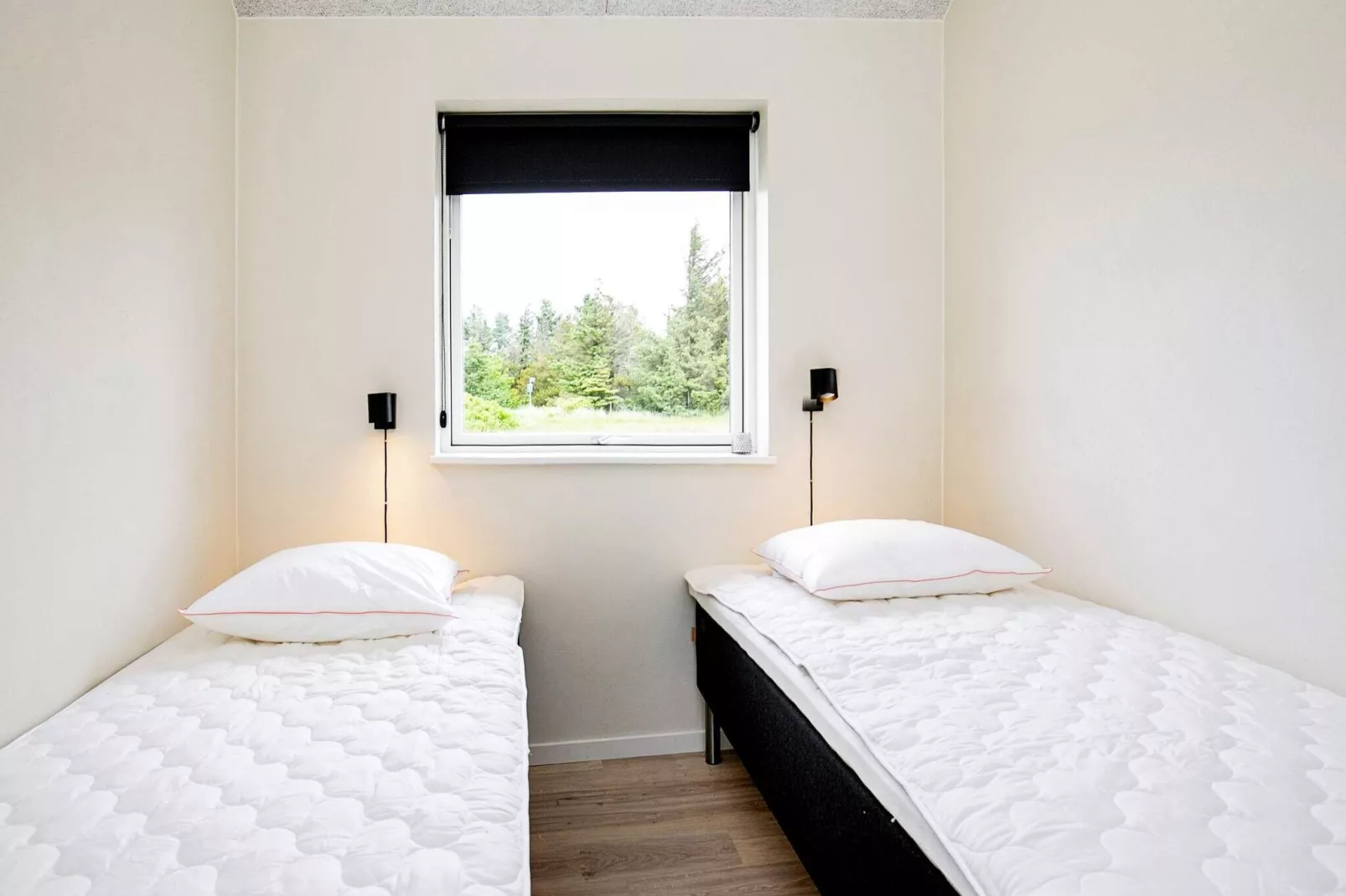 10 person holiday home in Thisted-Indoor