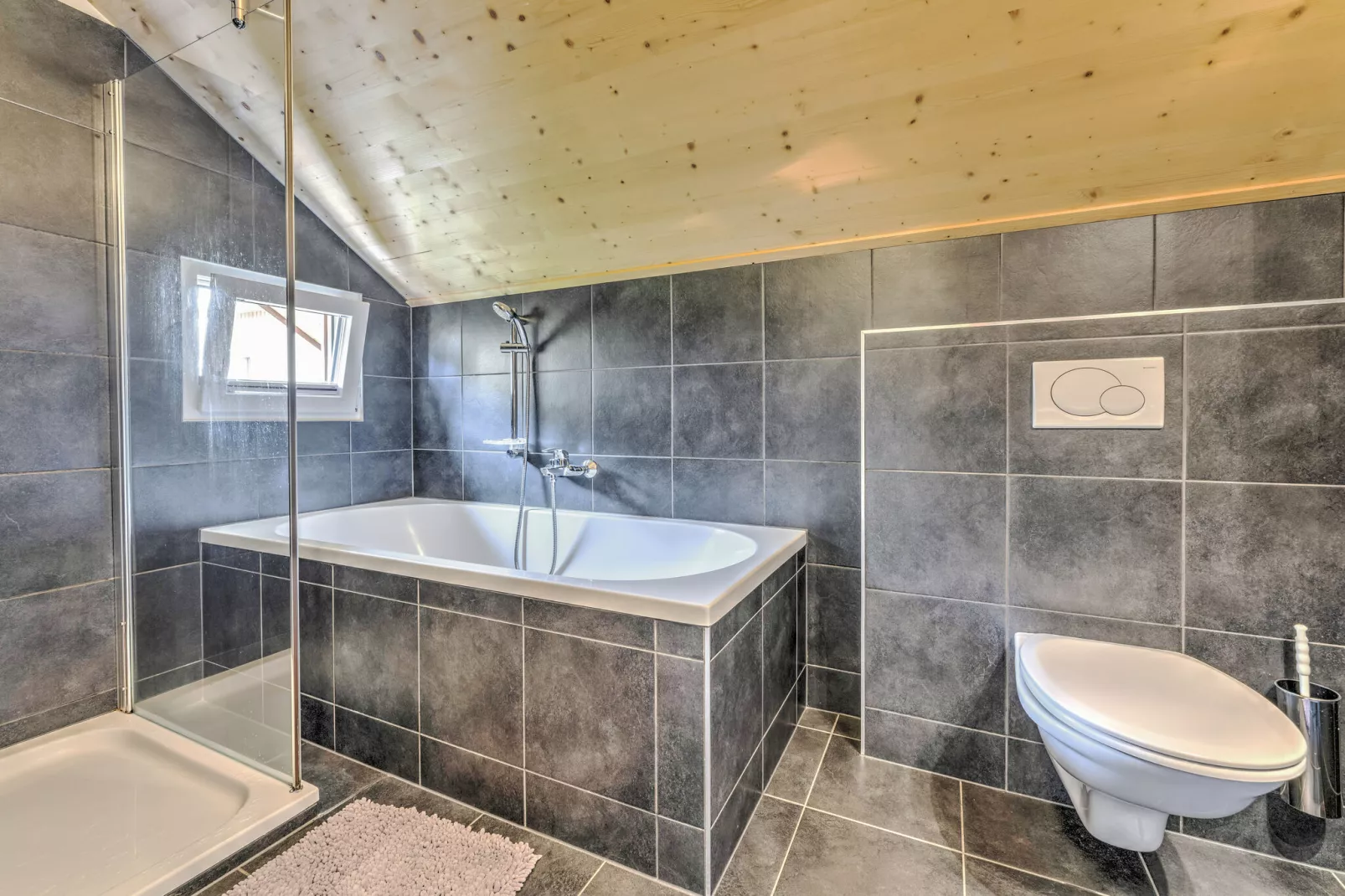 Chalet Zwoade Hoamad-Bathroom