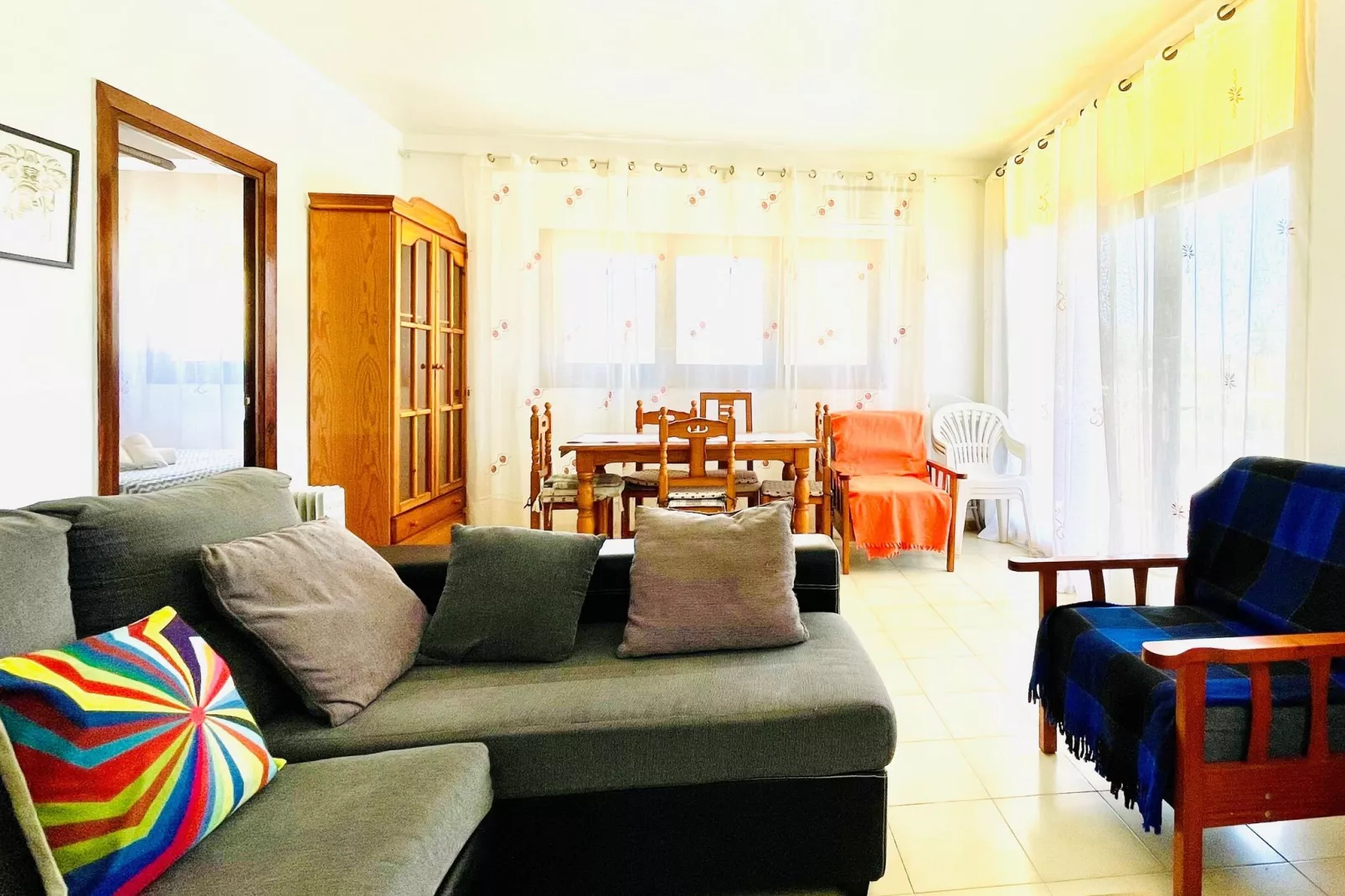 Concordia 104-Living room