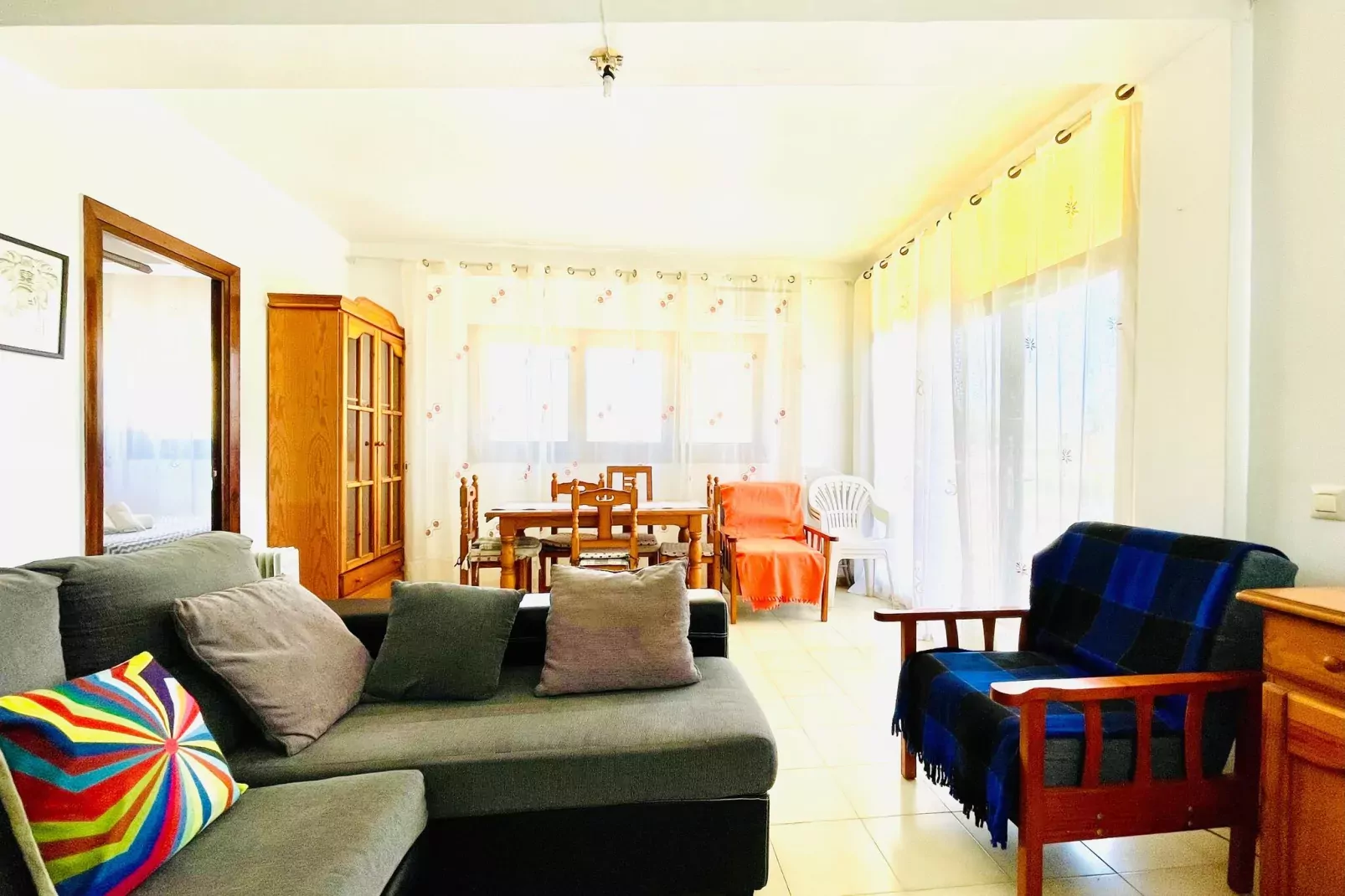 Concordia 104-Living room