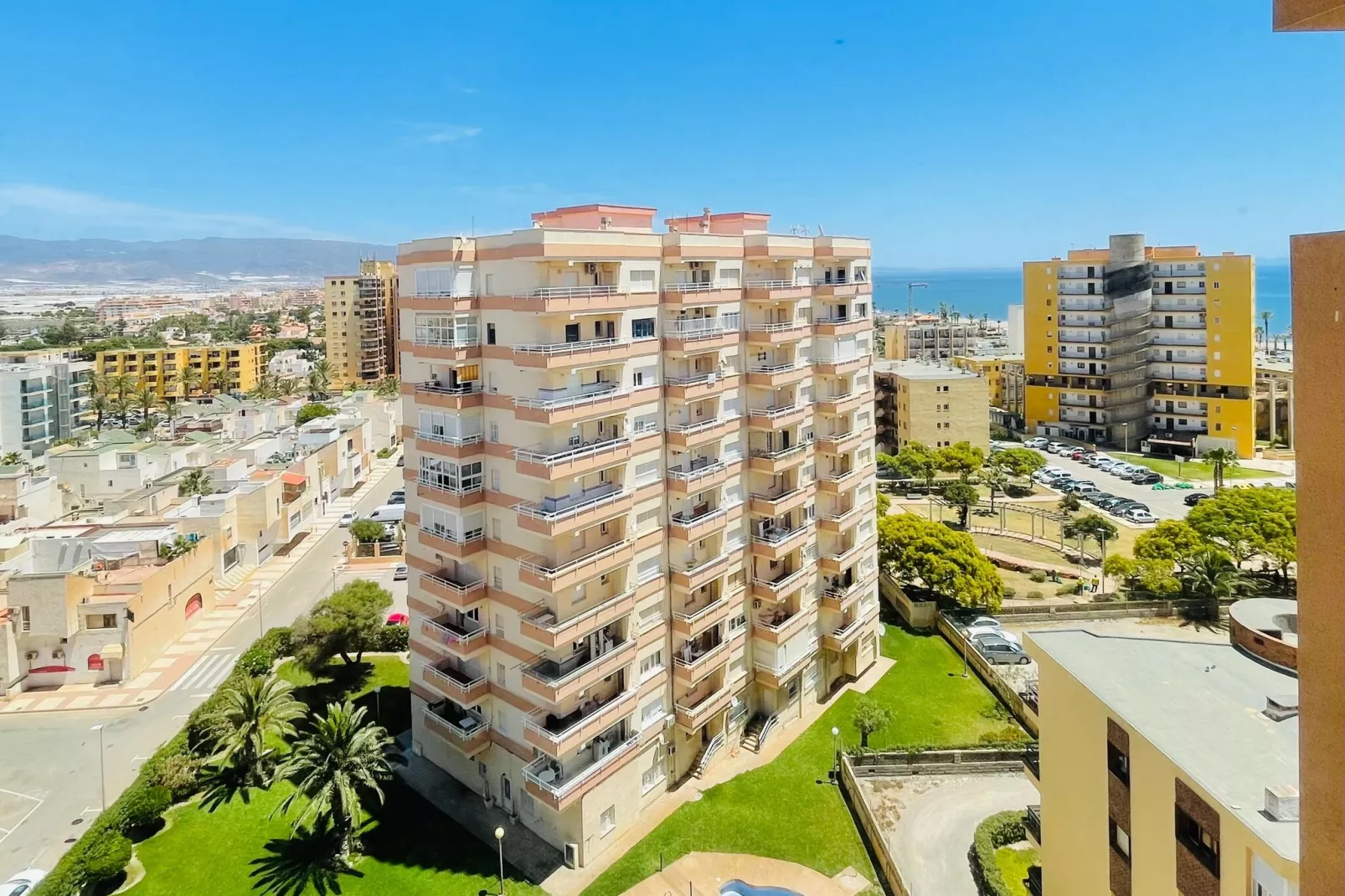 Concordia 104-View summer