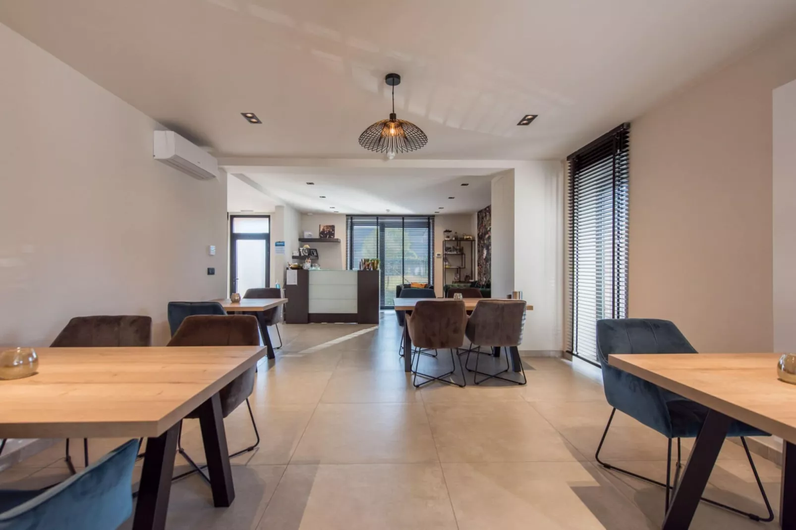 T Vlyt - wellness groepsaccommodatie-Esszimmer
