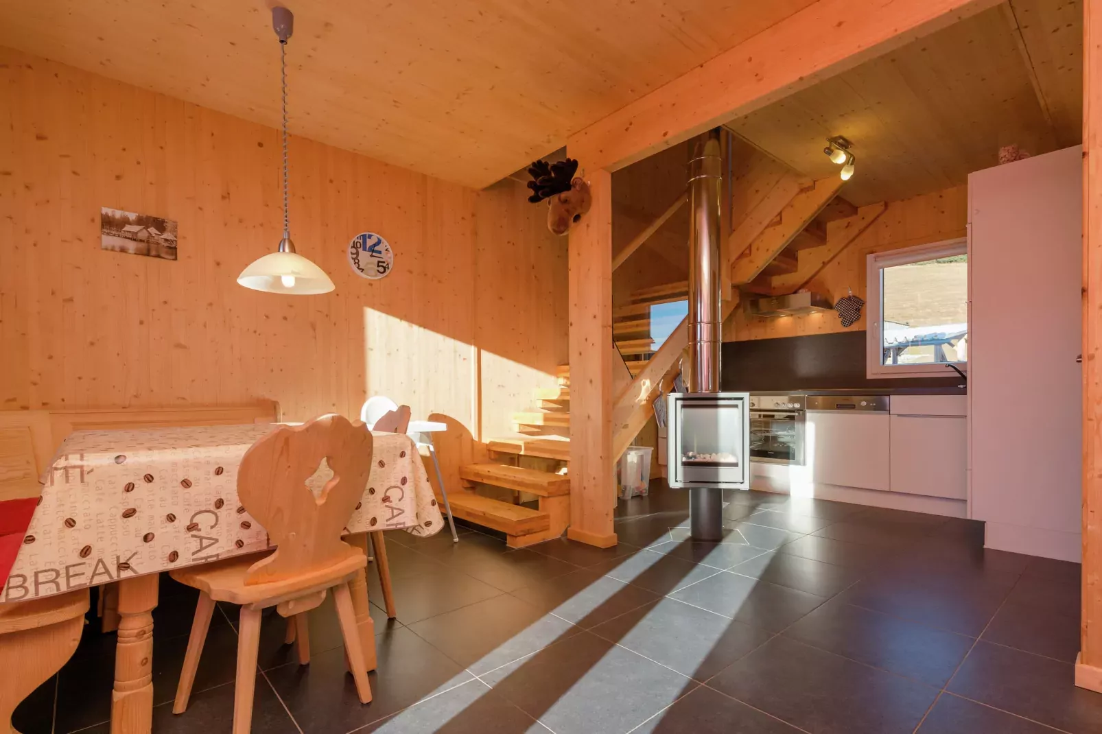 Chalet Victor-Dining room