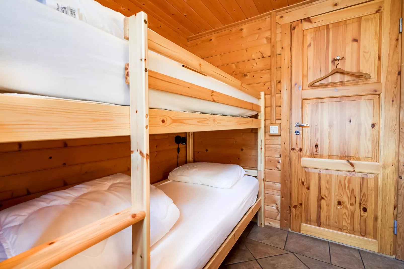 Finse Bungalow in Holten-Bedroom