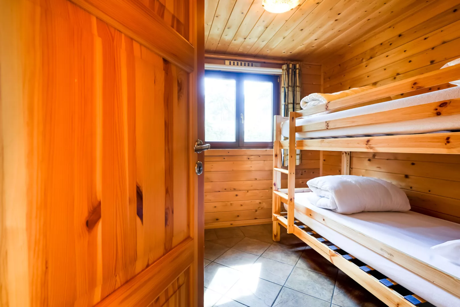 Finse Bungalow in Holten-Bedroom