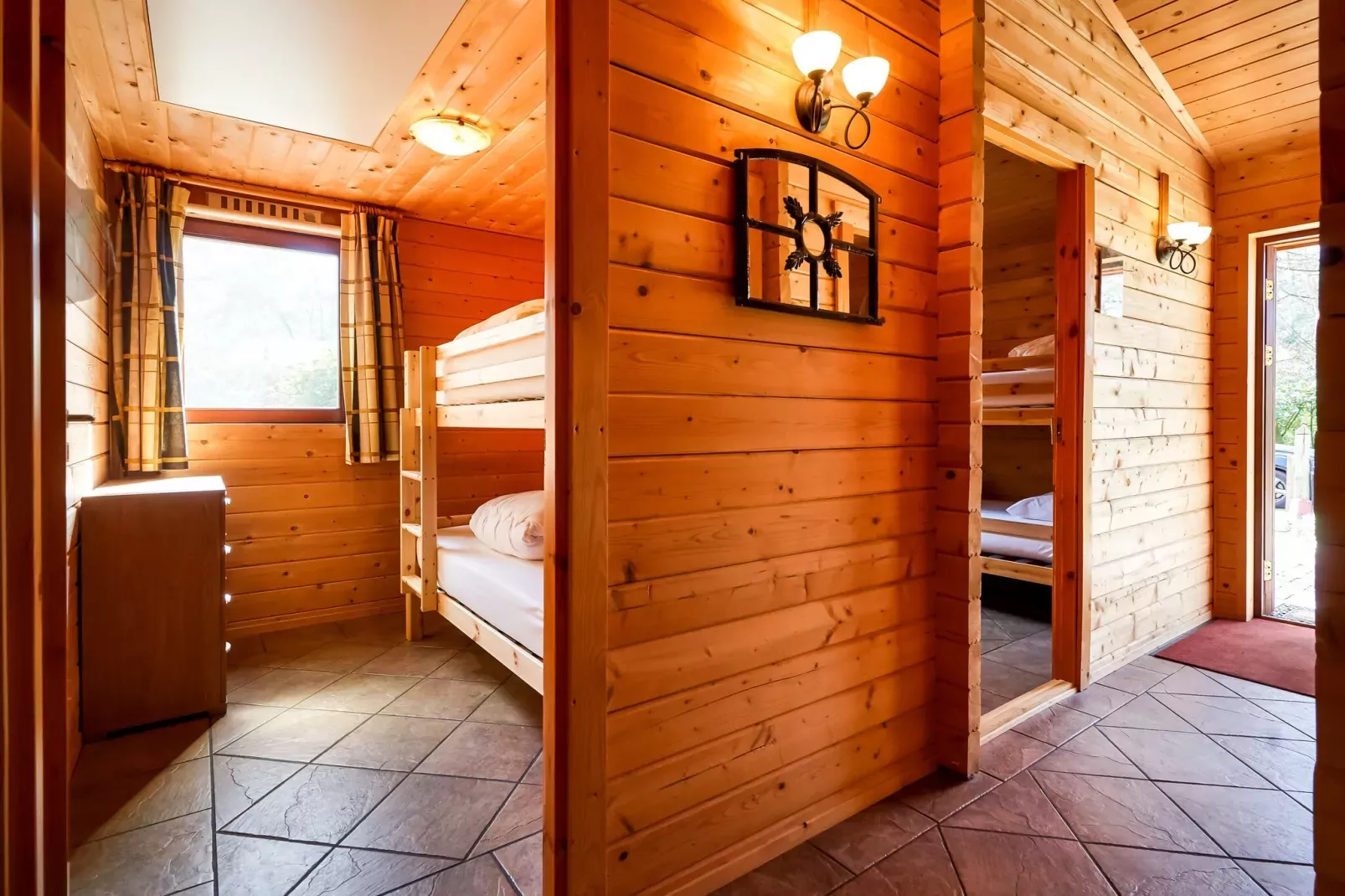 Finse Bungalow in Holten-Bedroom