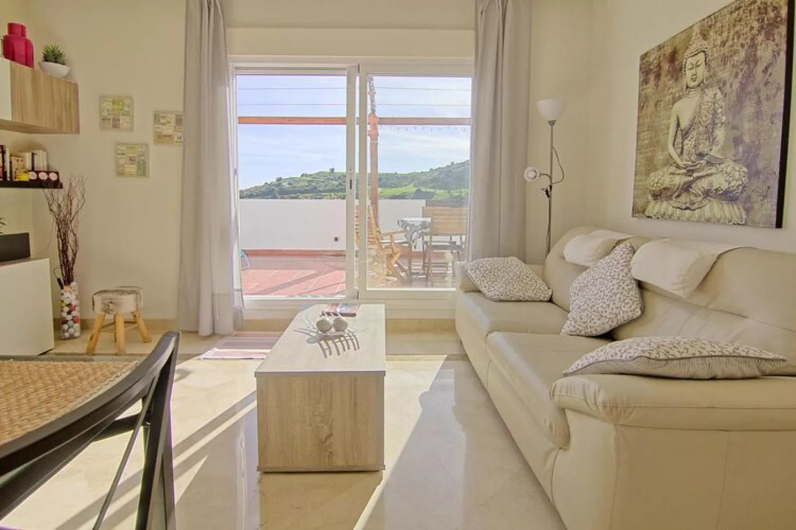 Casa Arles - CT 101-Living room