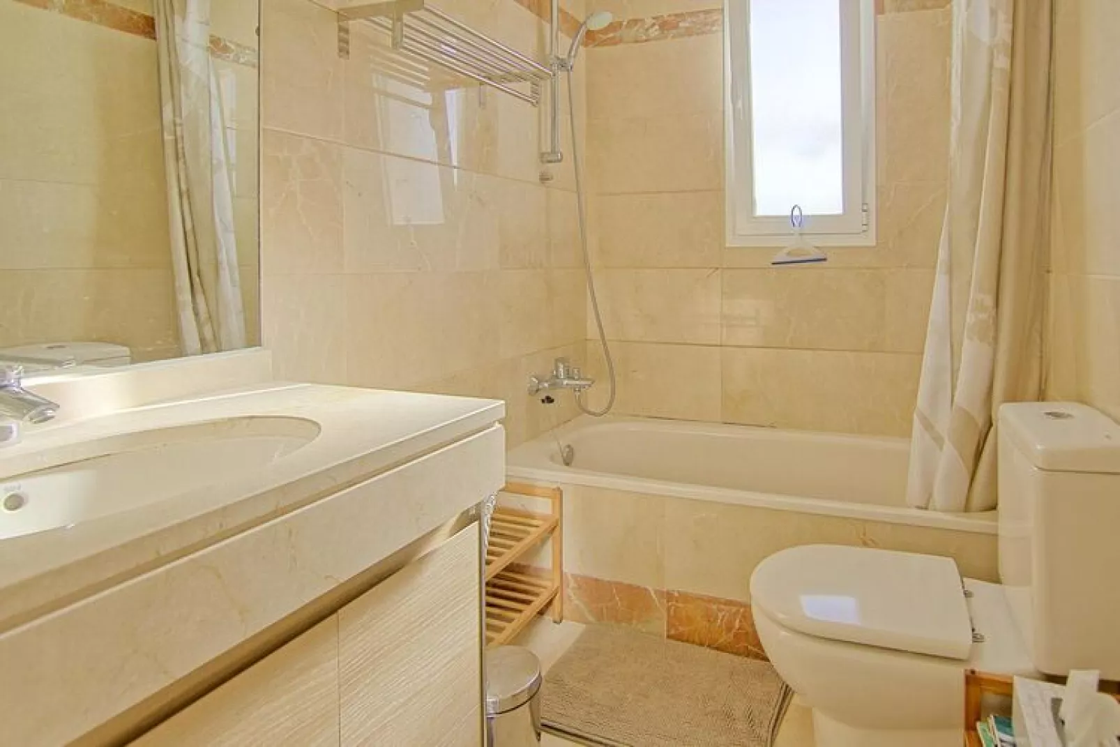 Casa Arles - CT 101-Bathroom