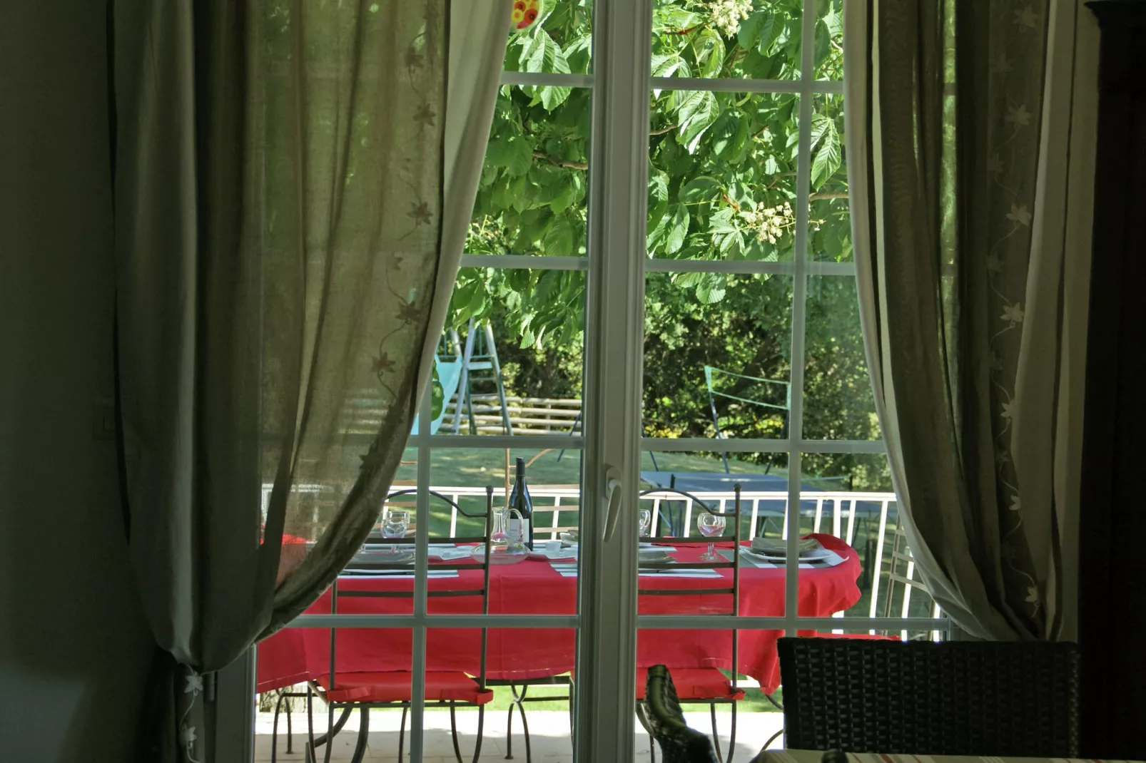 Le Grand Chêne-View summer