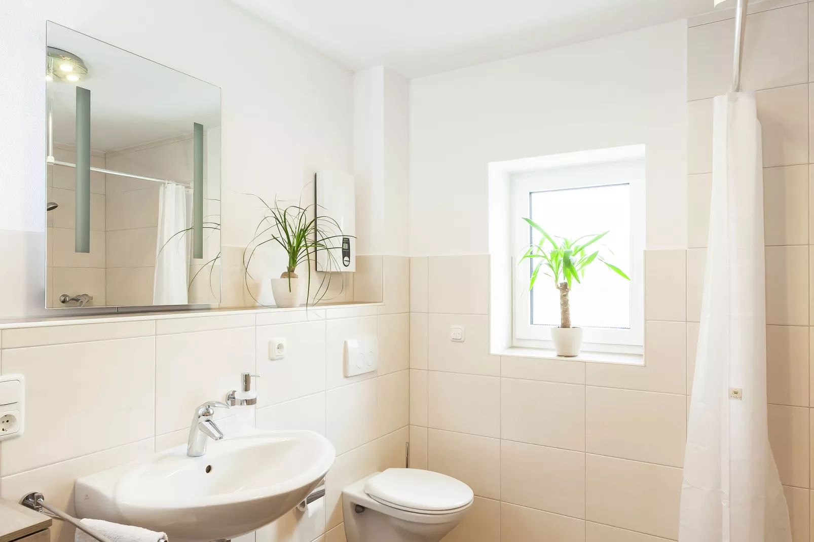 Antonius EG-Bathroom