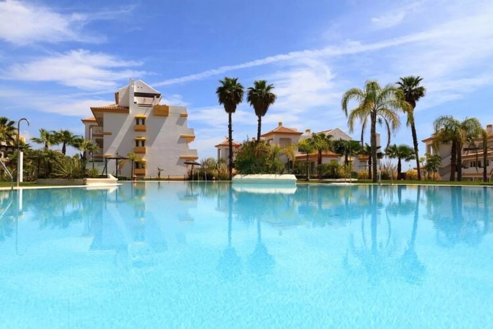 Apto Blue Bay - CT 108-Pool