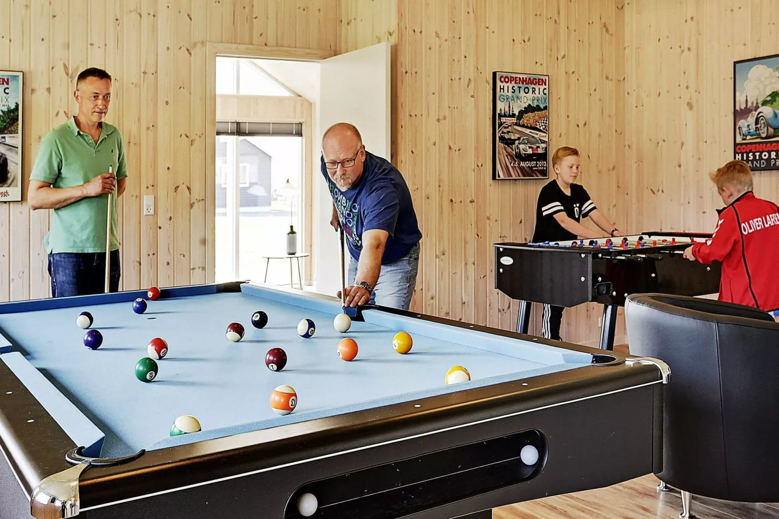 Luxury Pool Retreat by Sea - By Traum Ferienwohnungen-Indoor