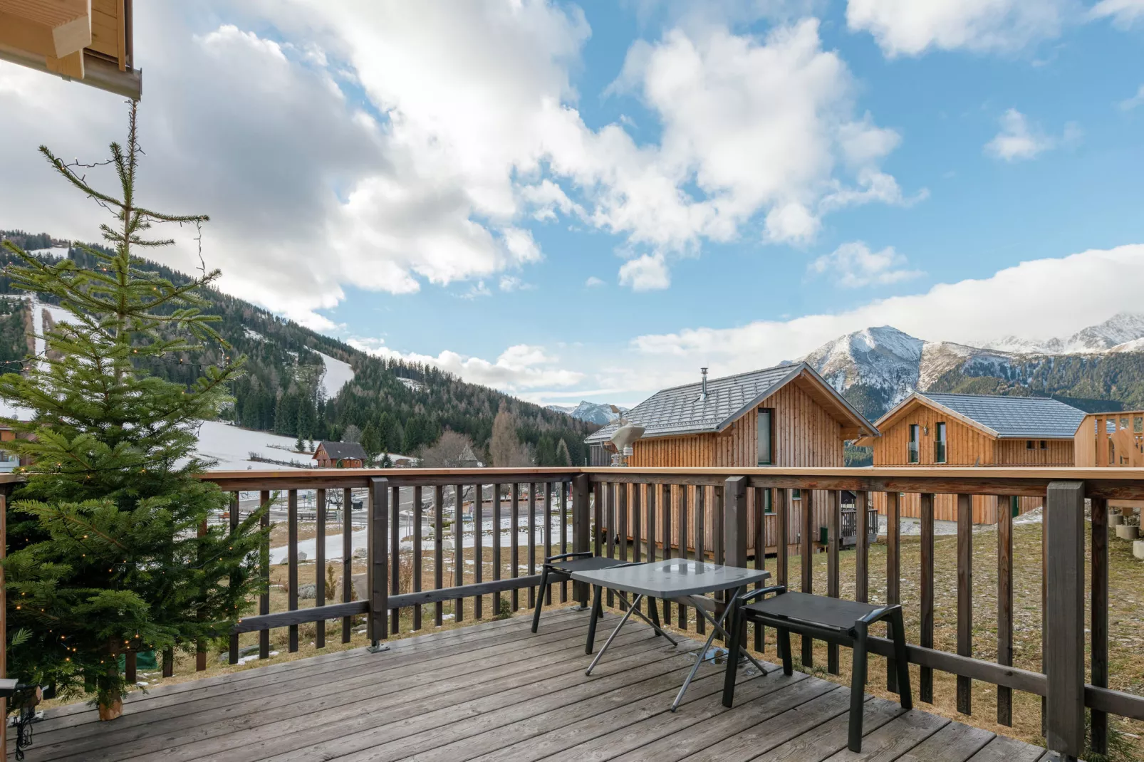 Chalet Sonnenschein-View winter