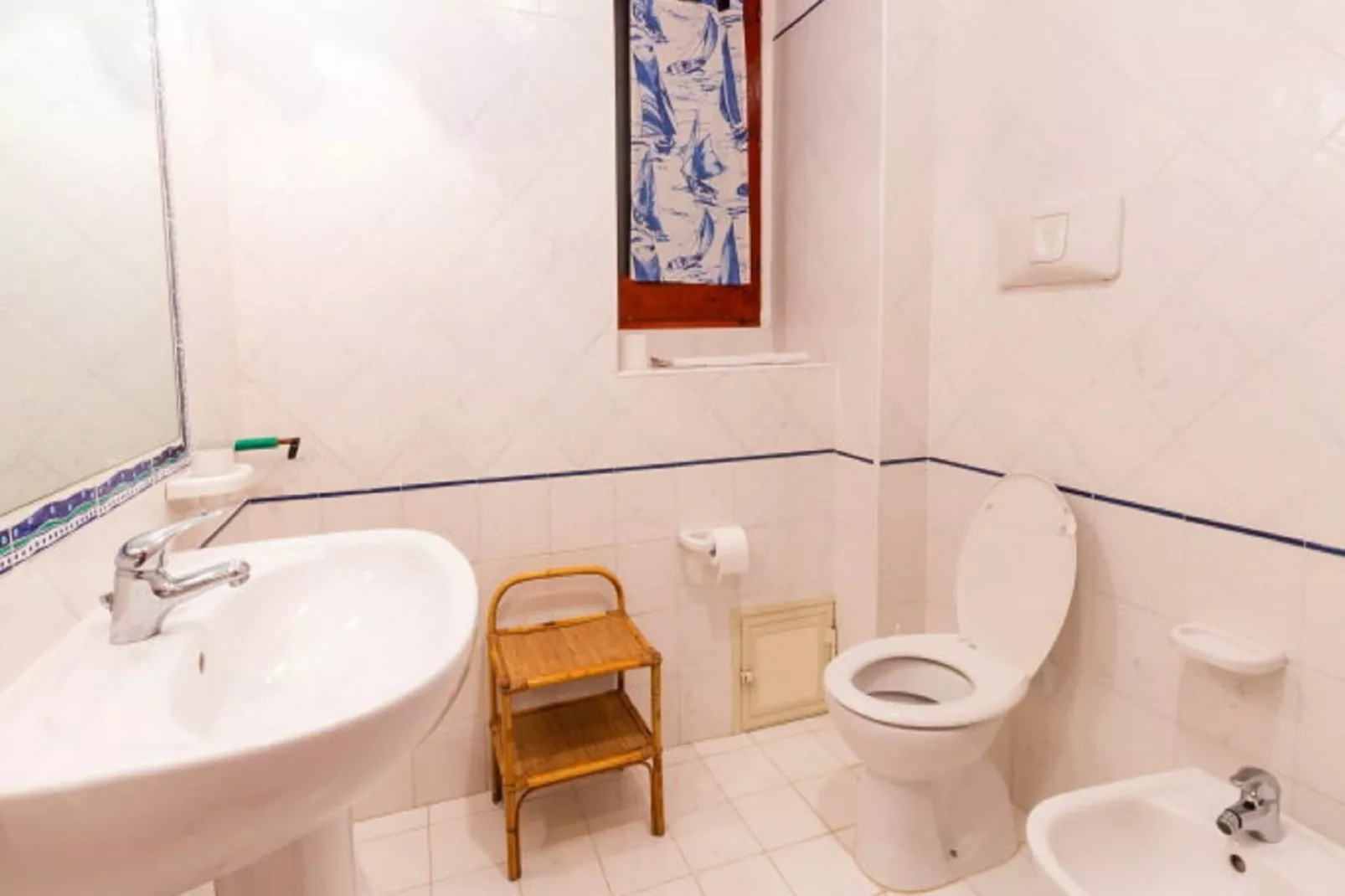 Nicolina-Bathroom