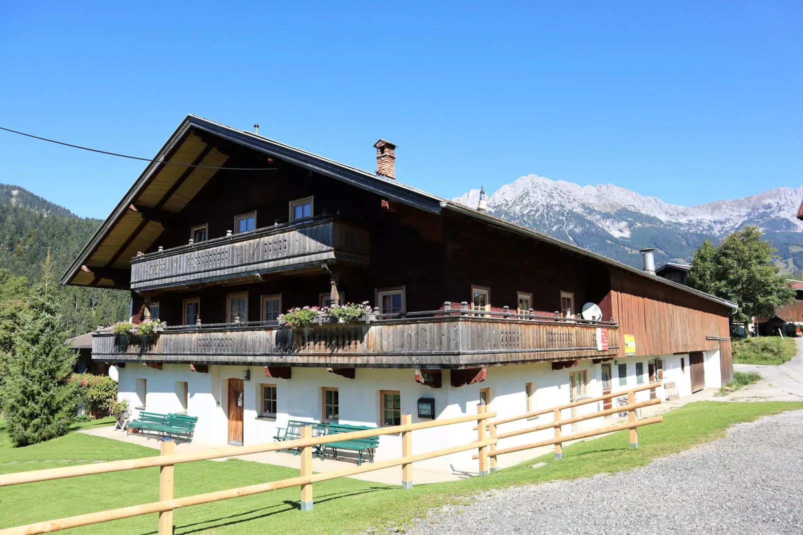 Ferienhaus am Wilden Kaiser-Exterior summer