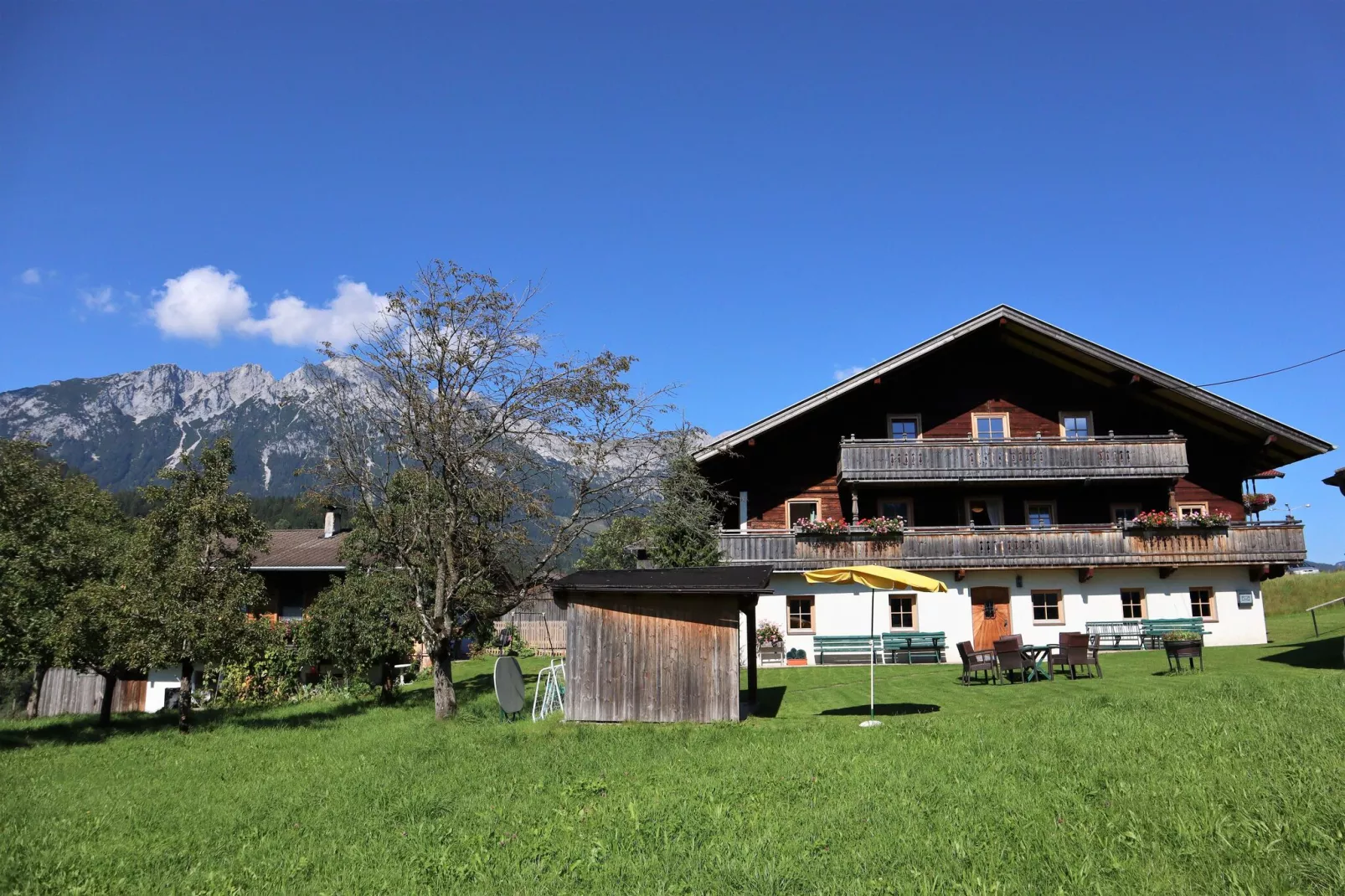 Ferienhaus am Wilden Kaiser-Exterior summer