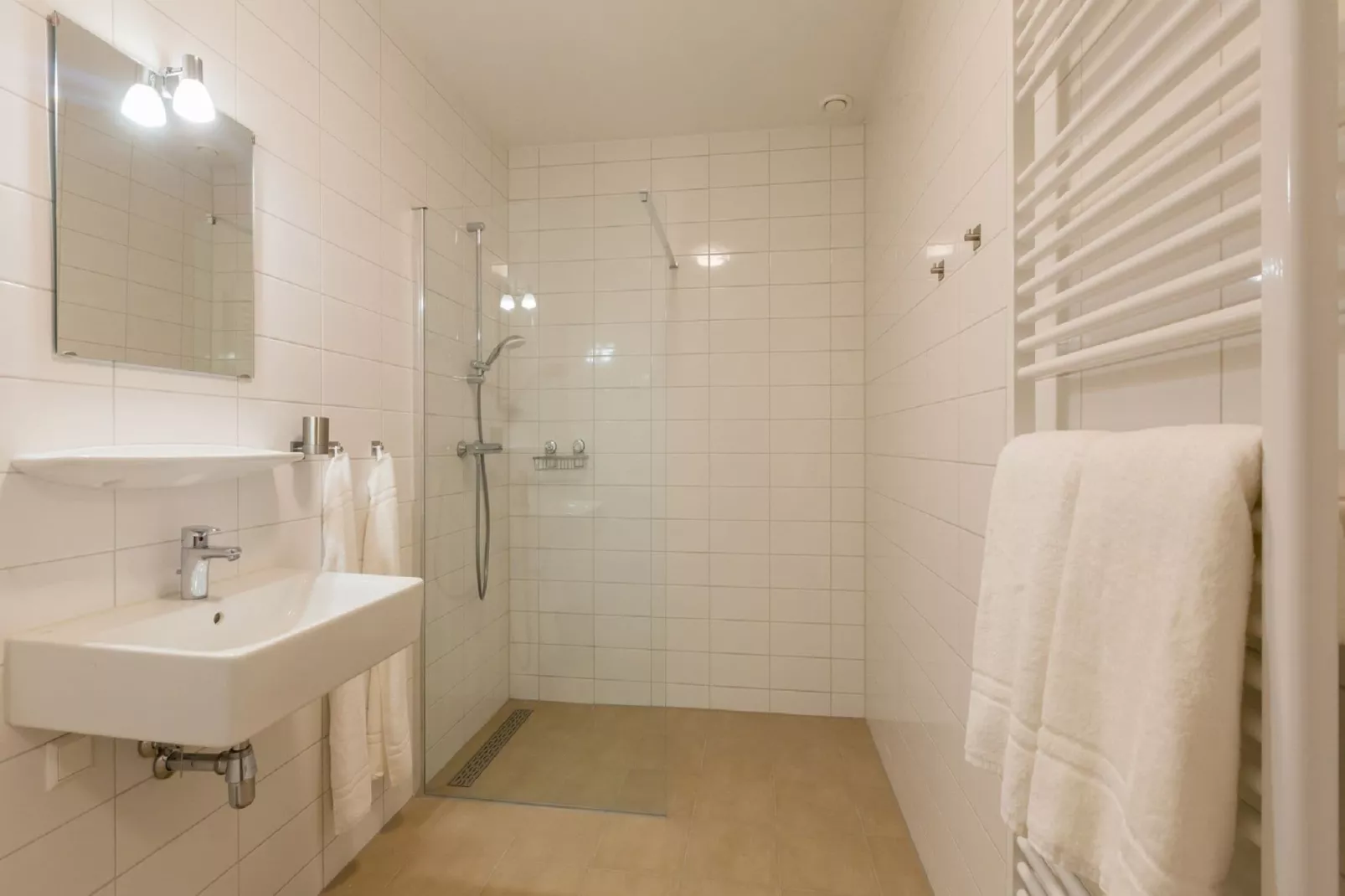 Aparthotel Zoutelande - 2 pers luxe studio - huisdier-Bathroom
