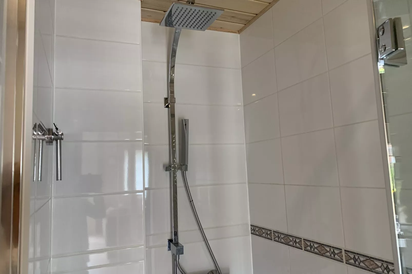 Molenweg 27a-Badezimmer