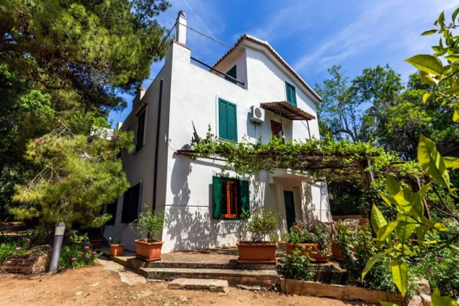 Villa Nicola-Exterior summer