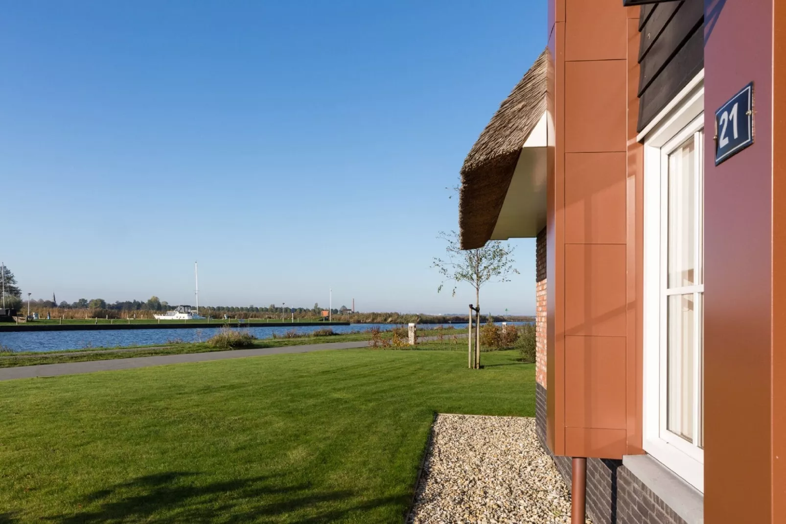 Friese Meren Villa's 18-View summer