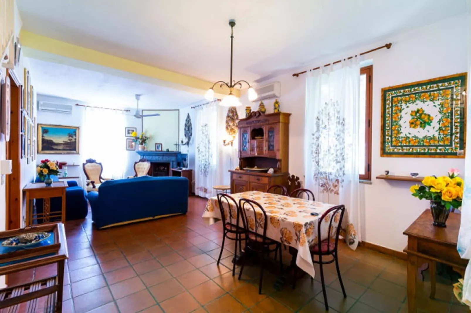 Villa Nicola-Living room