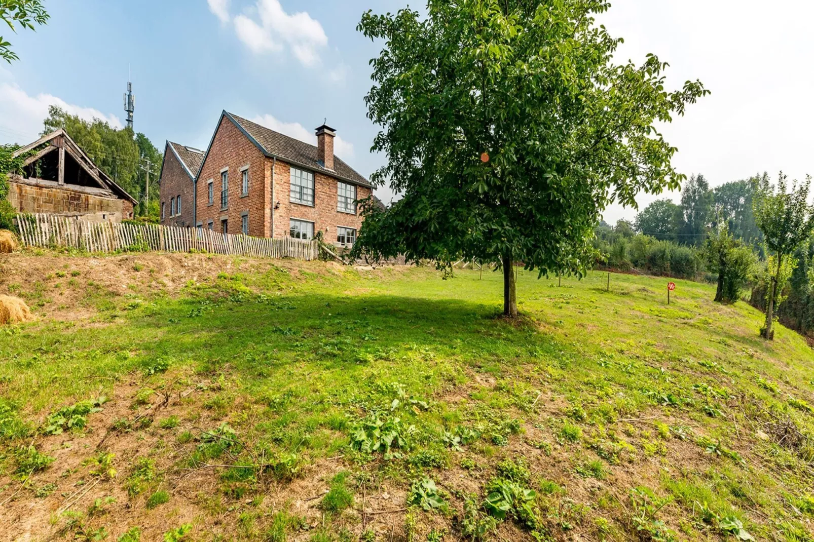 Magnifique habitation pour 18 Adultes-Außenbereich Sommer