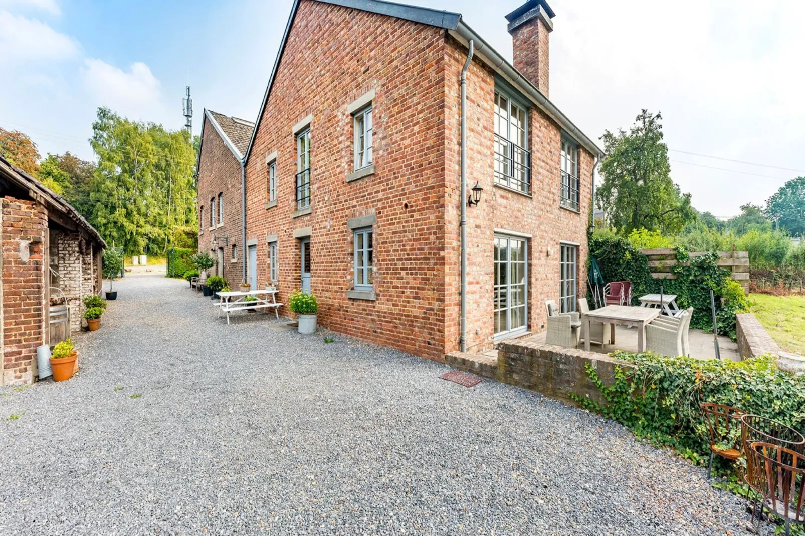 Magnifique habitation pour 18 Adultes-Außenbereich Sommer