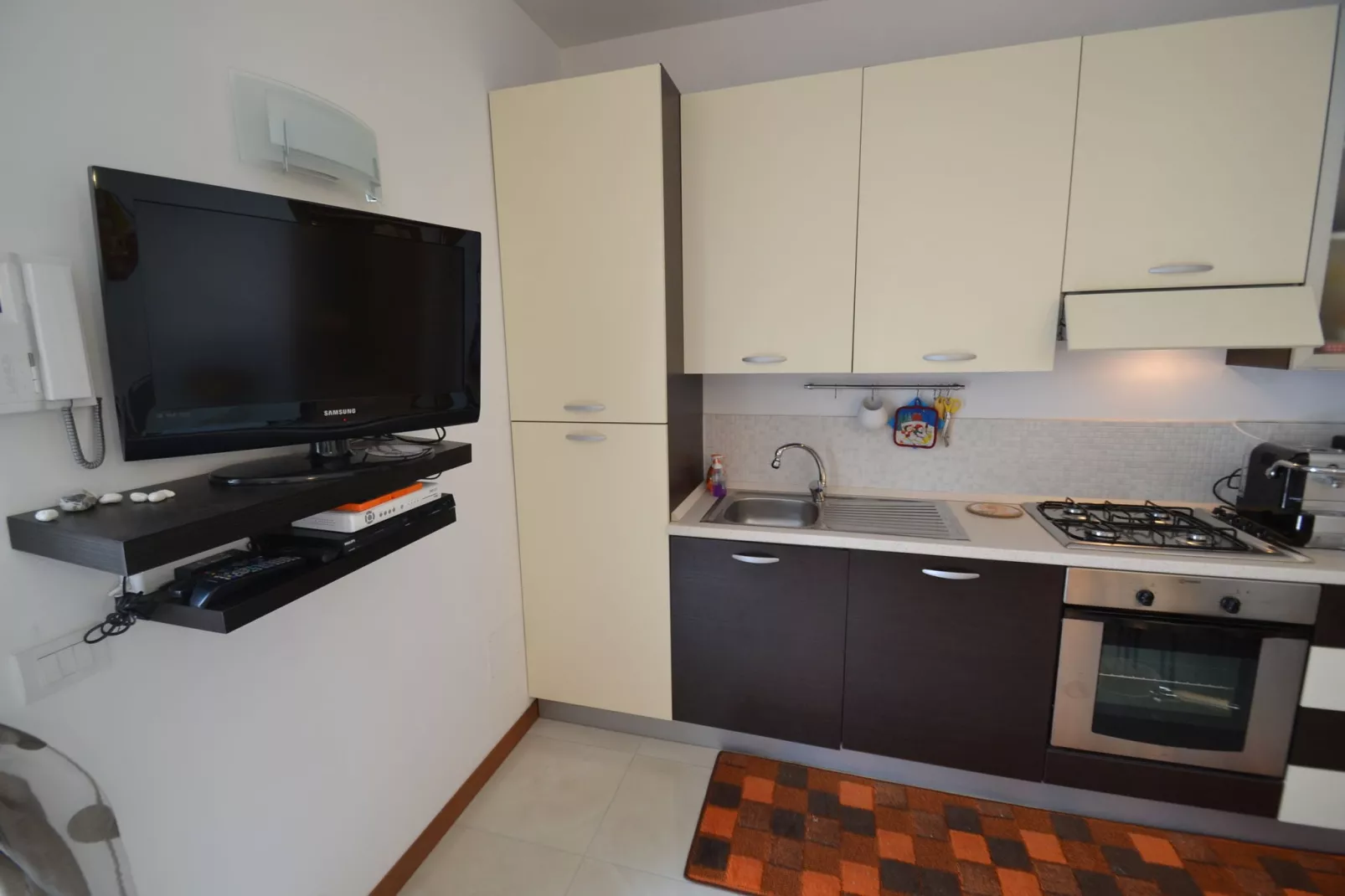Vista Gentile-Kitchen