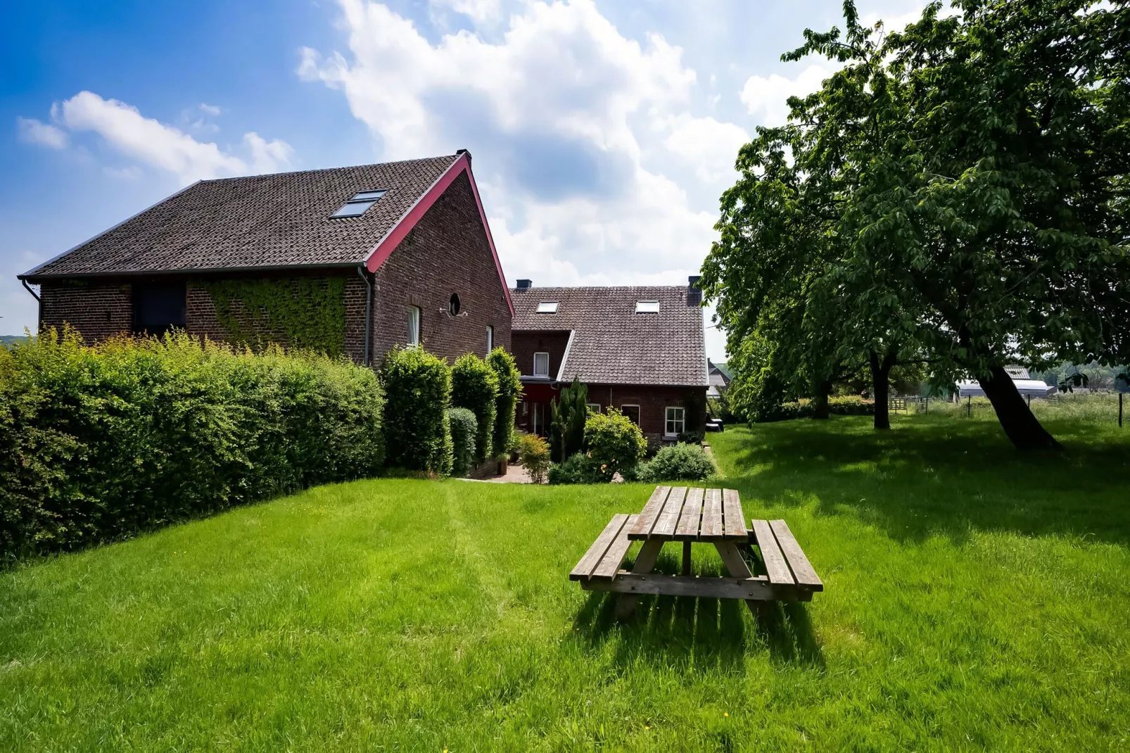 Buitenhuis De Graef-Außenbereich Sommer