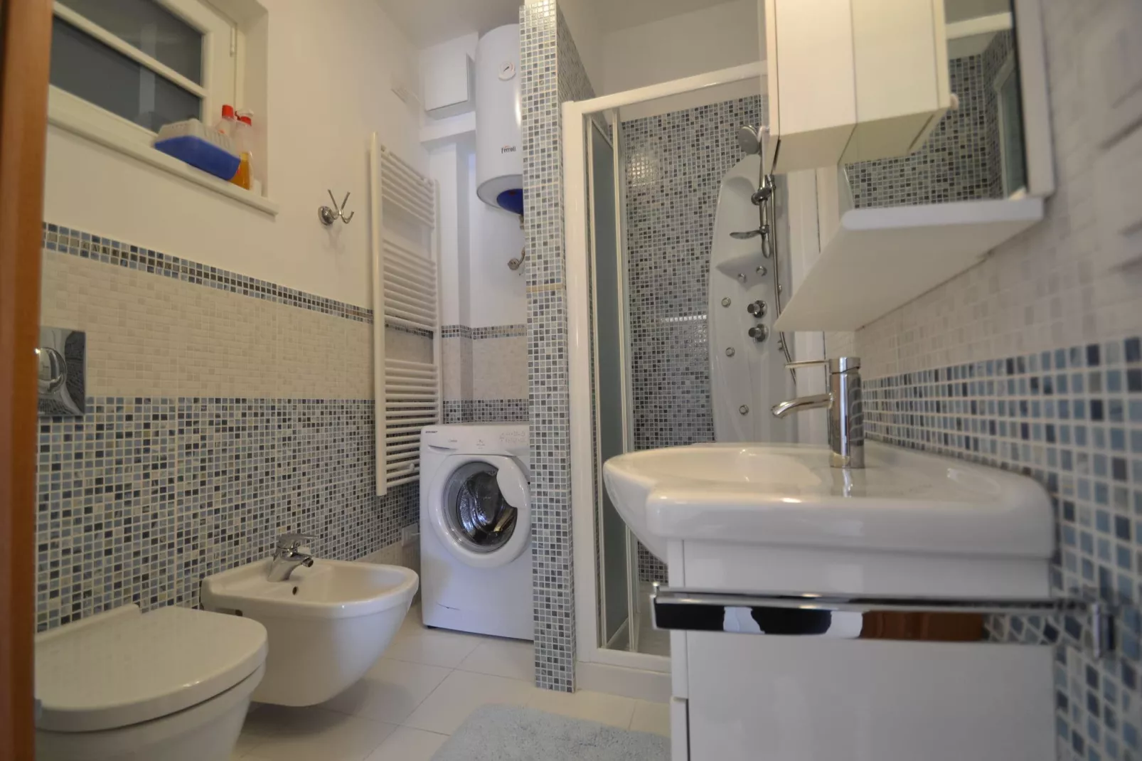 Vista Gentile-Bathroom