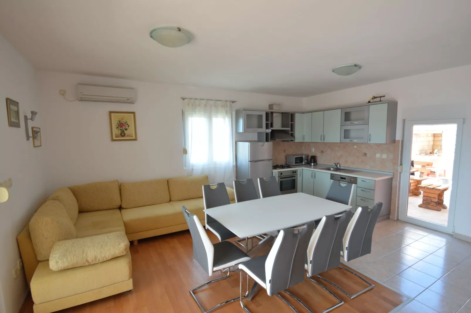 Villa Jasenice-Living room