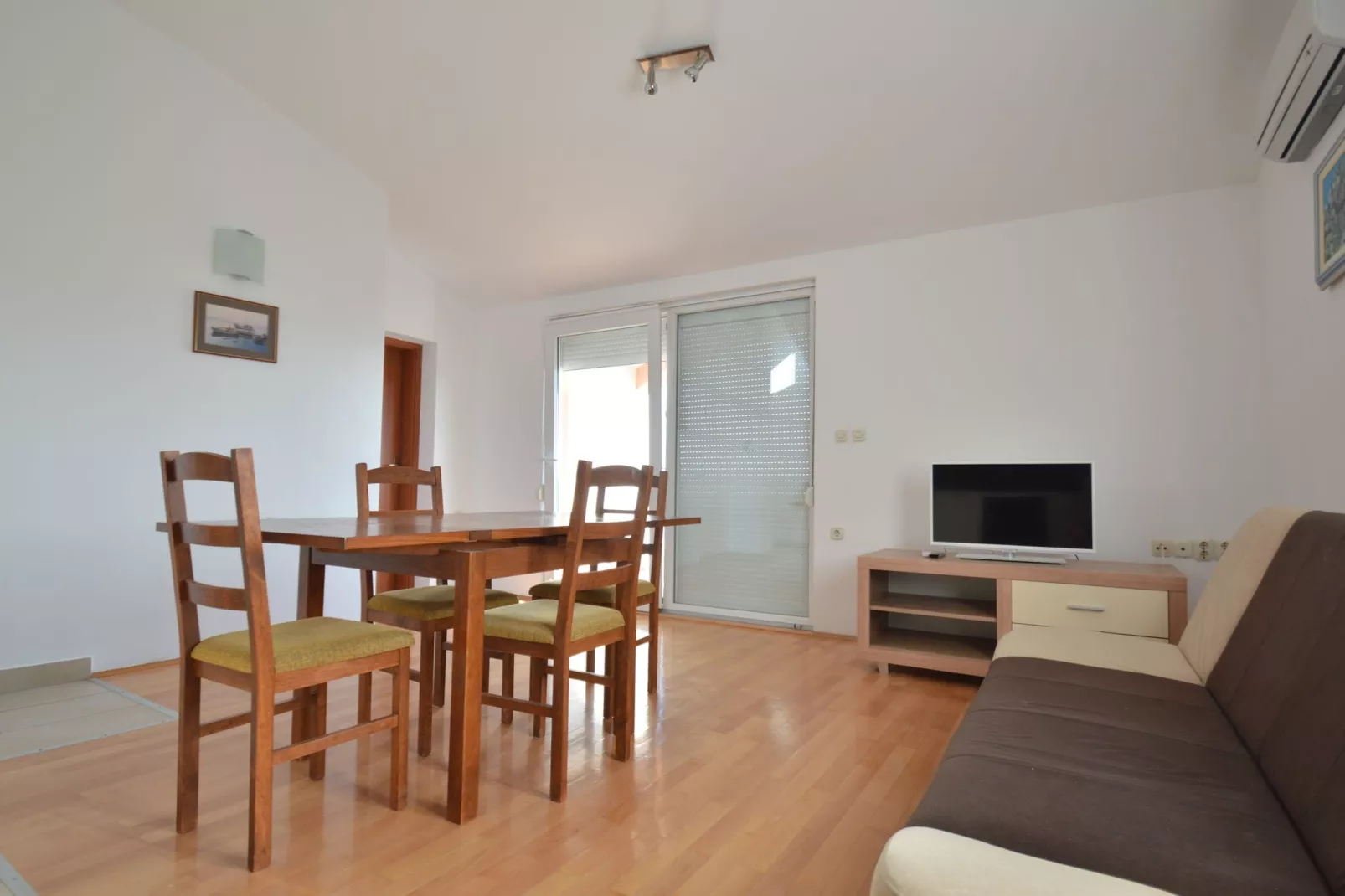 Villa Jasenice-Living room