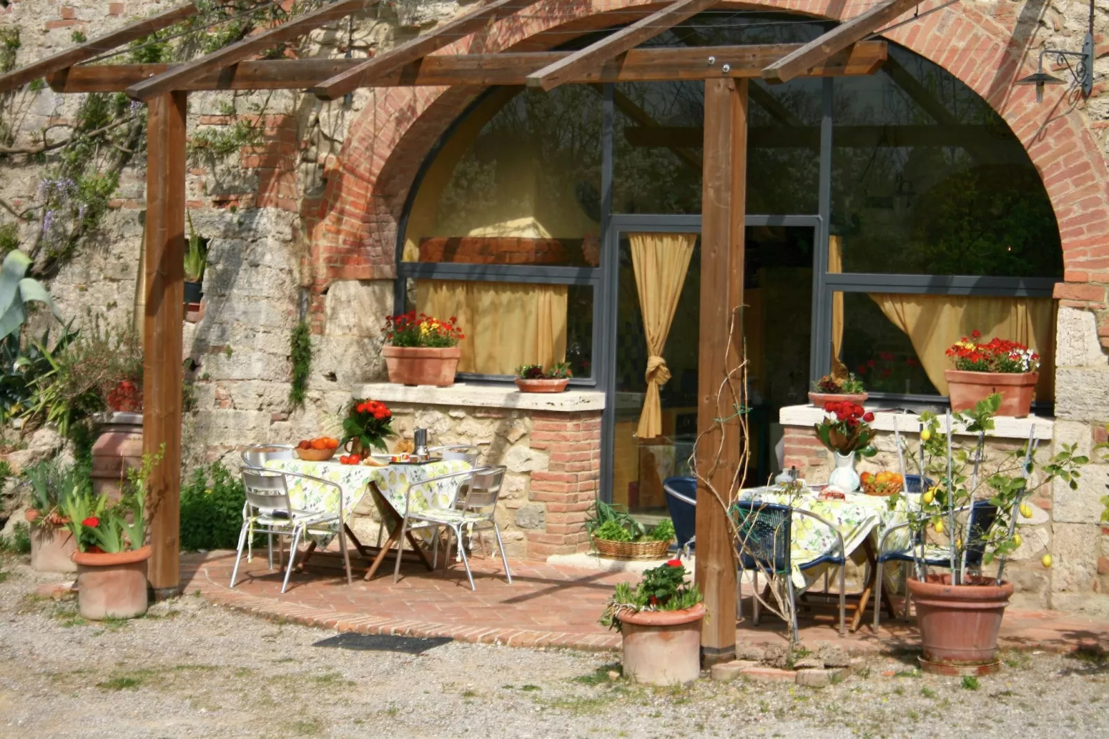 Villa Rapolano-Exterior summer