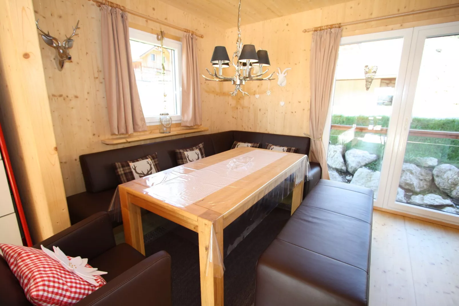 Chalet Hüttenzauber-Dining room
