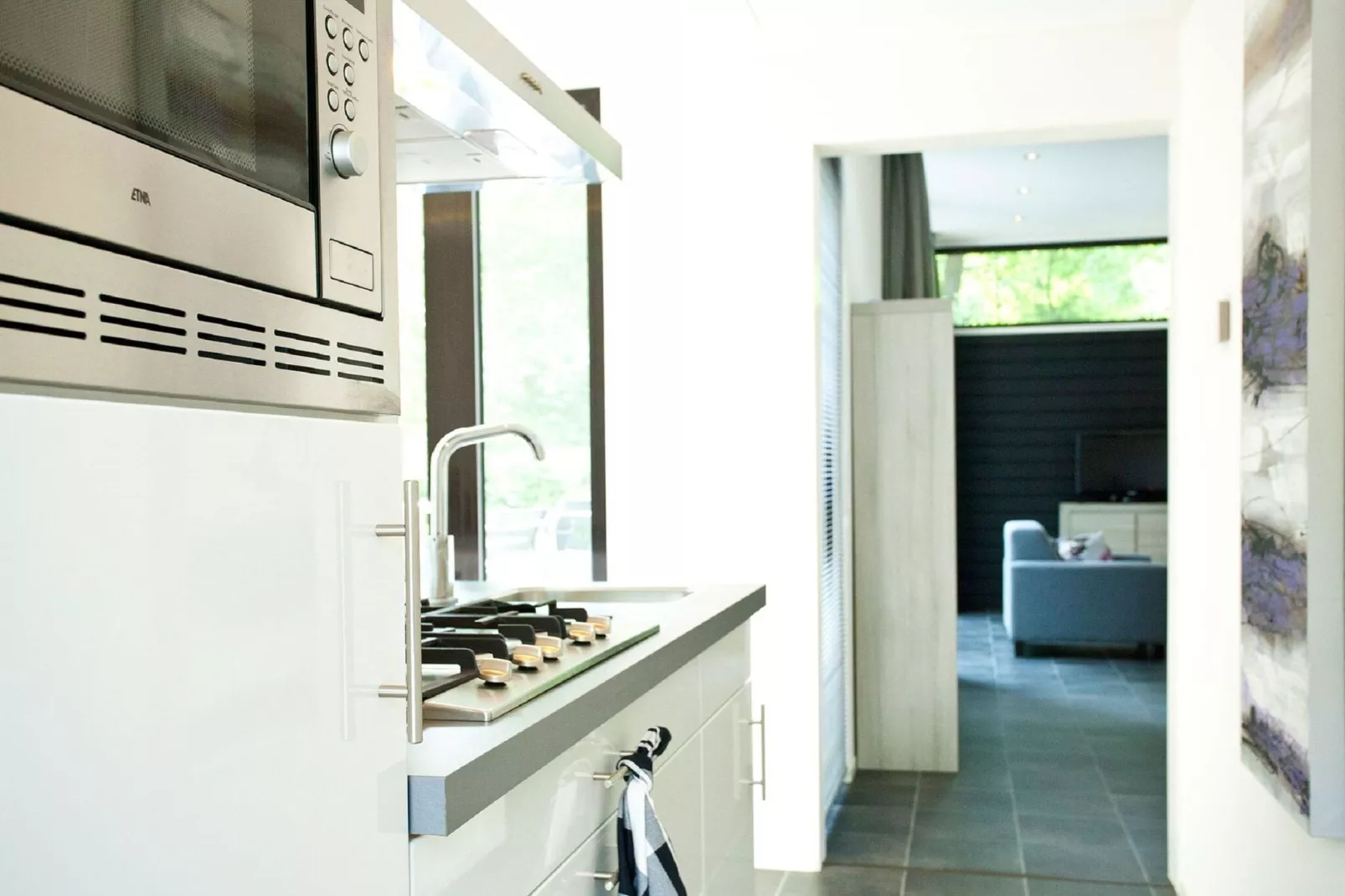 Resort Maasduinen 10-Kitchen