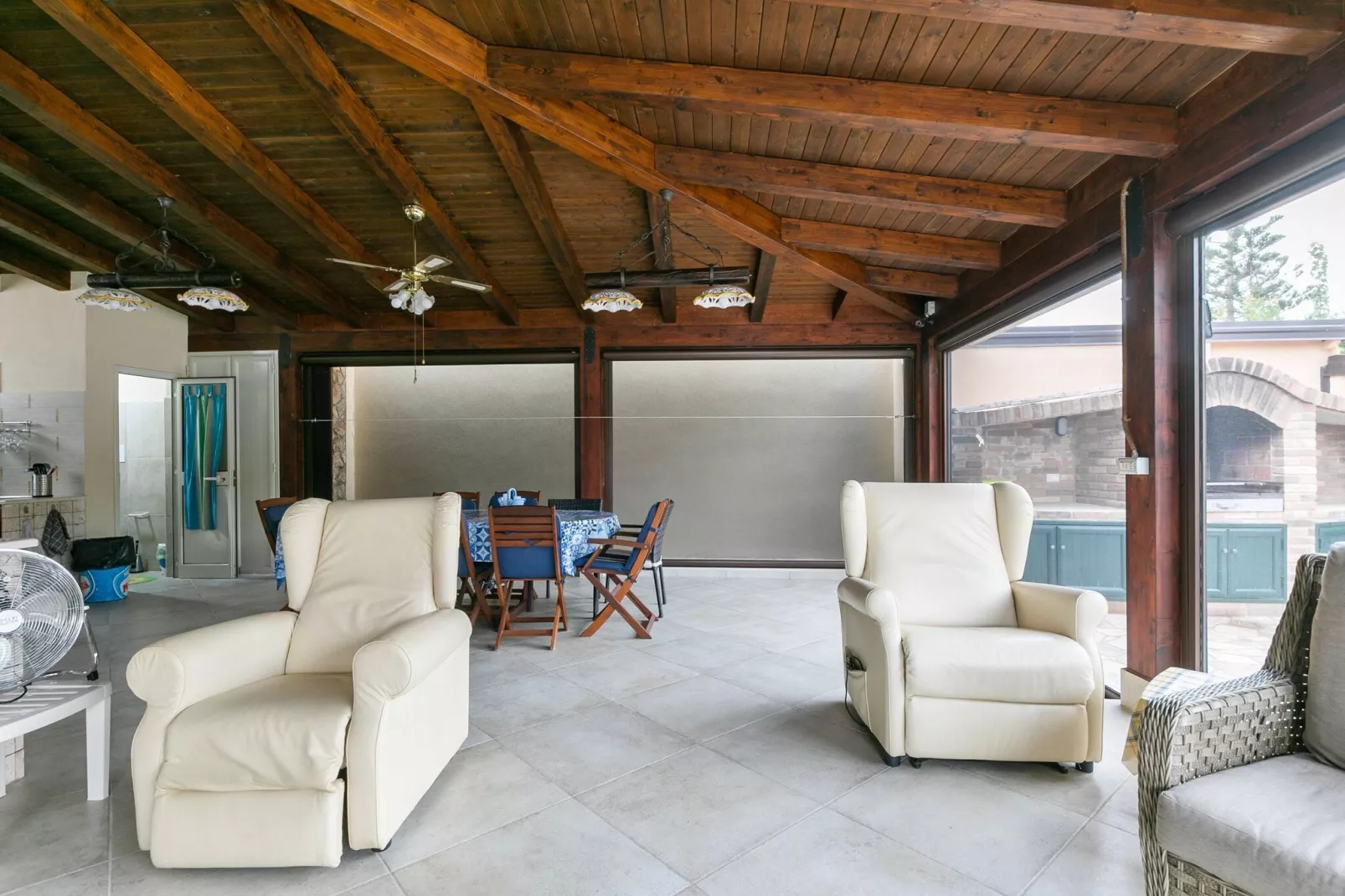 Villa Kiara-Living room