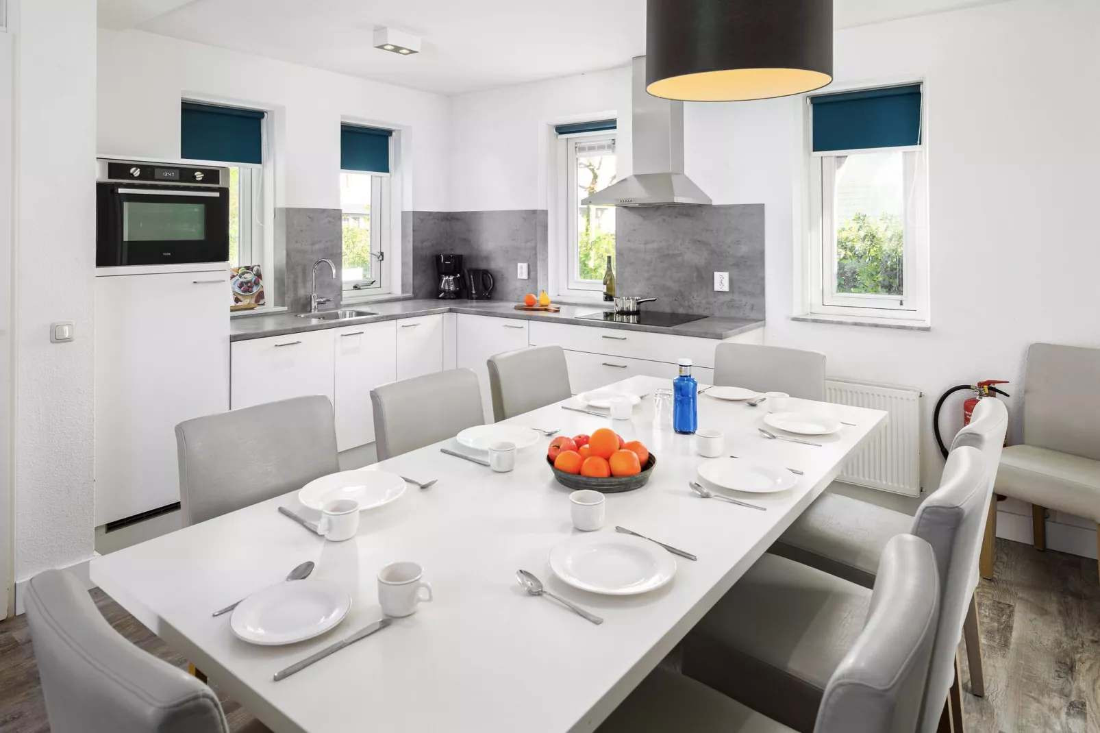 Cape Helius 23-Kitchen