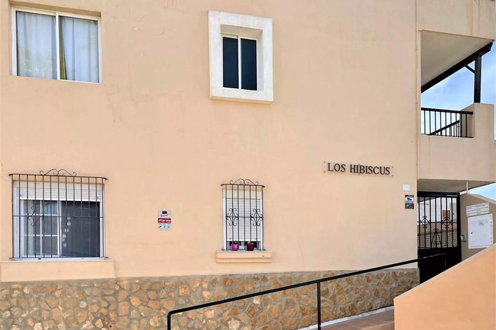Residencial Hibiscus 405-Exterior winter