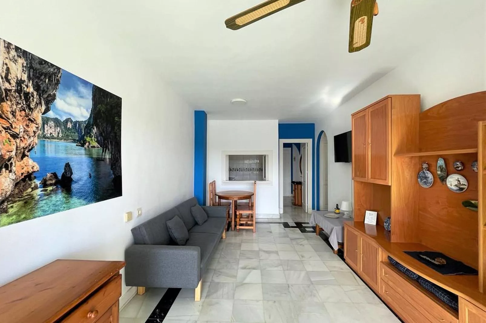 Residencial Hibiscus 405-Living room