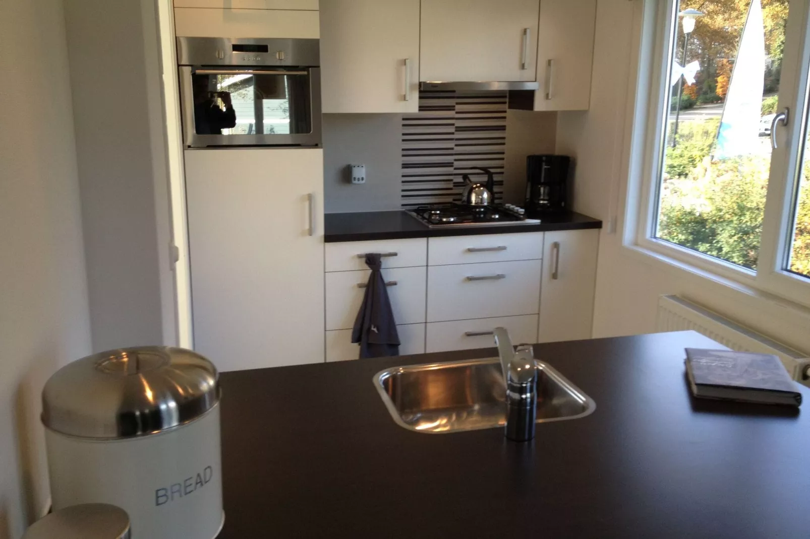 Resort Maasduinen 11-Kitchen