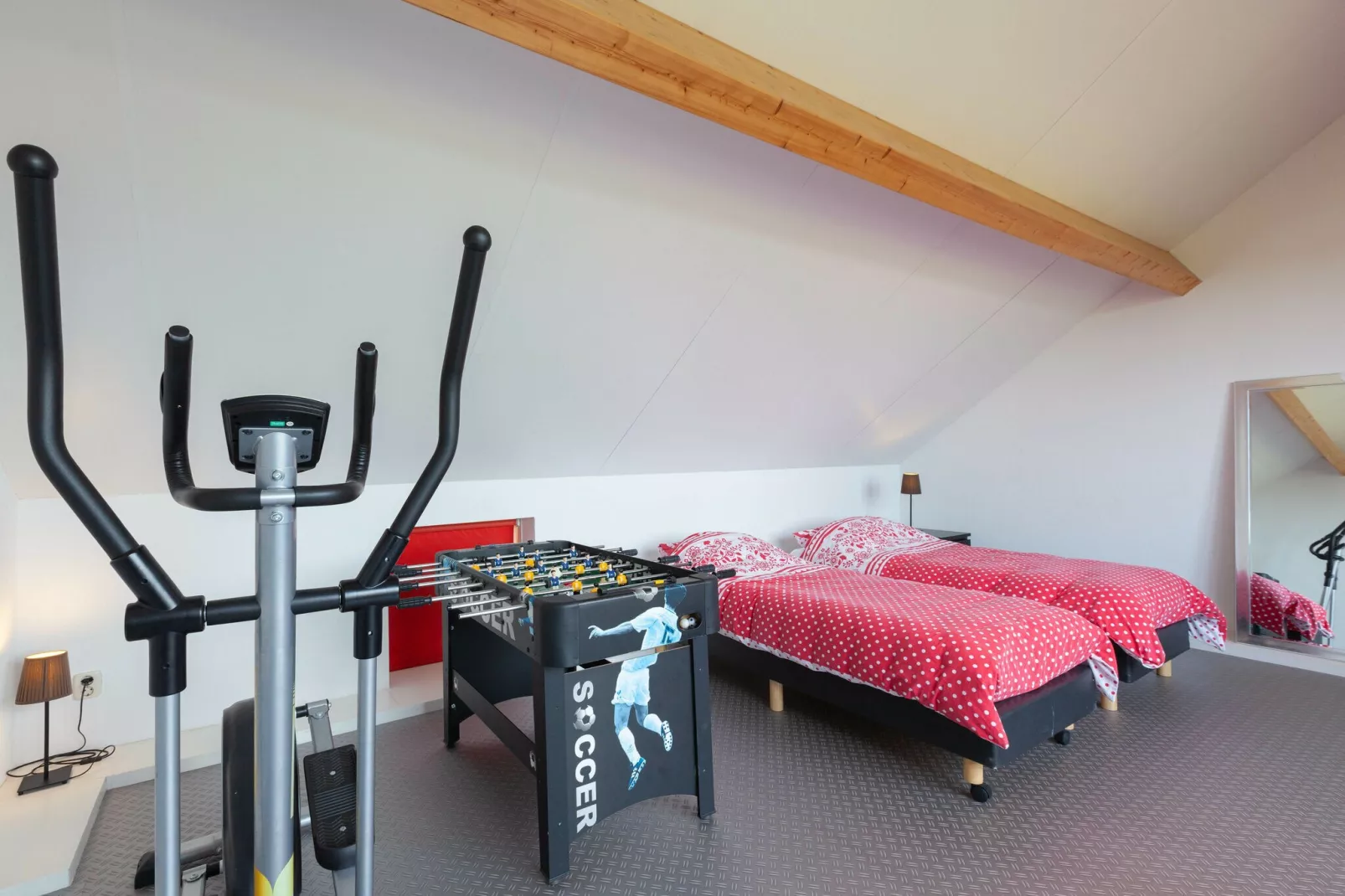 Lyts Sypenstien-Bedroom