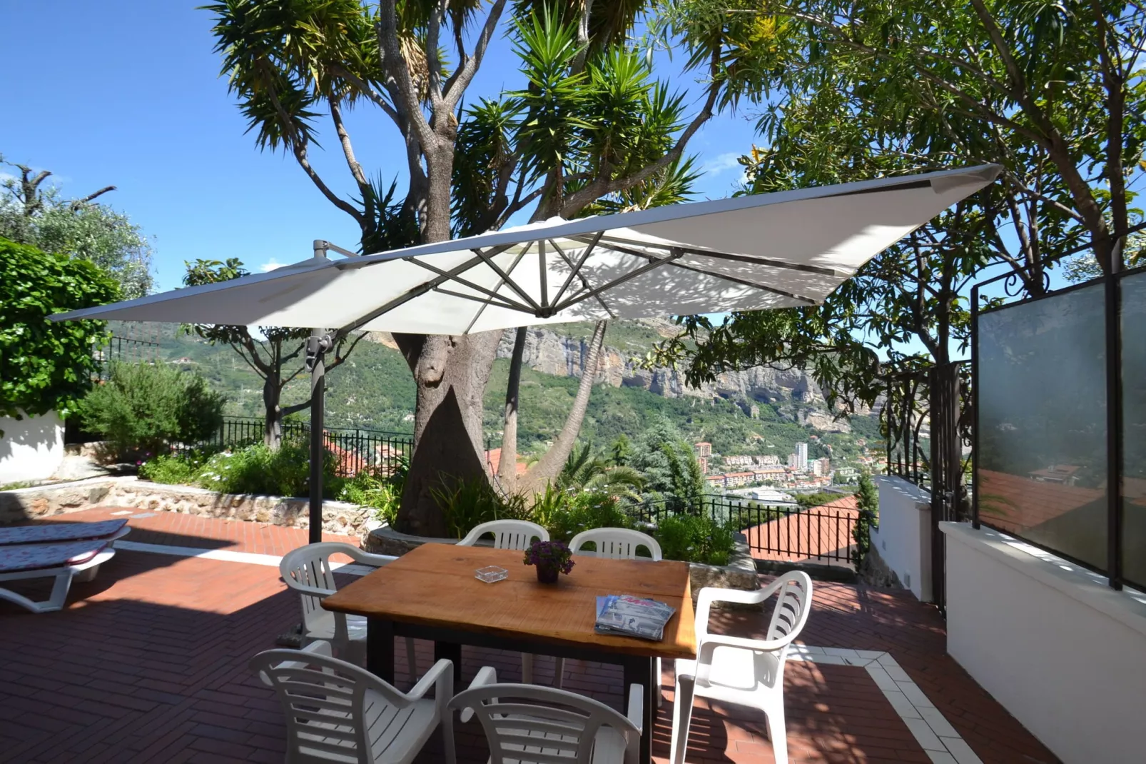 Casa Longo-Terrace balcony