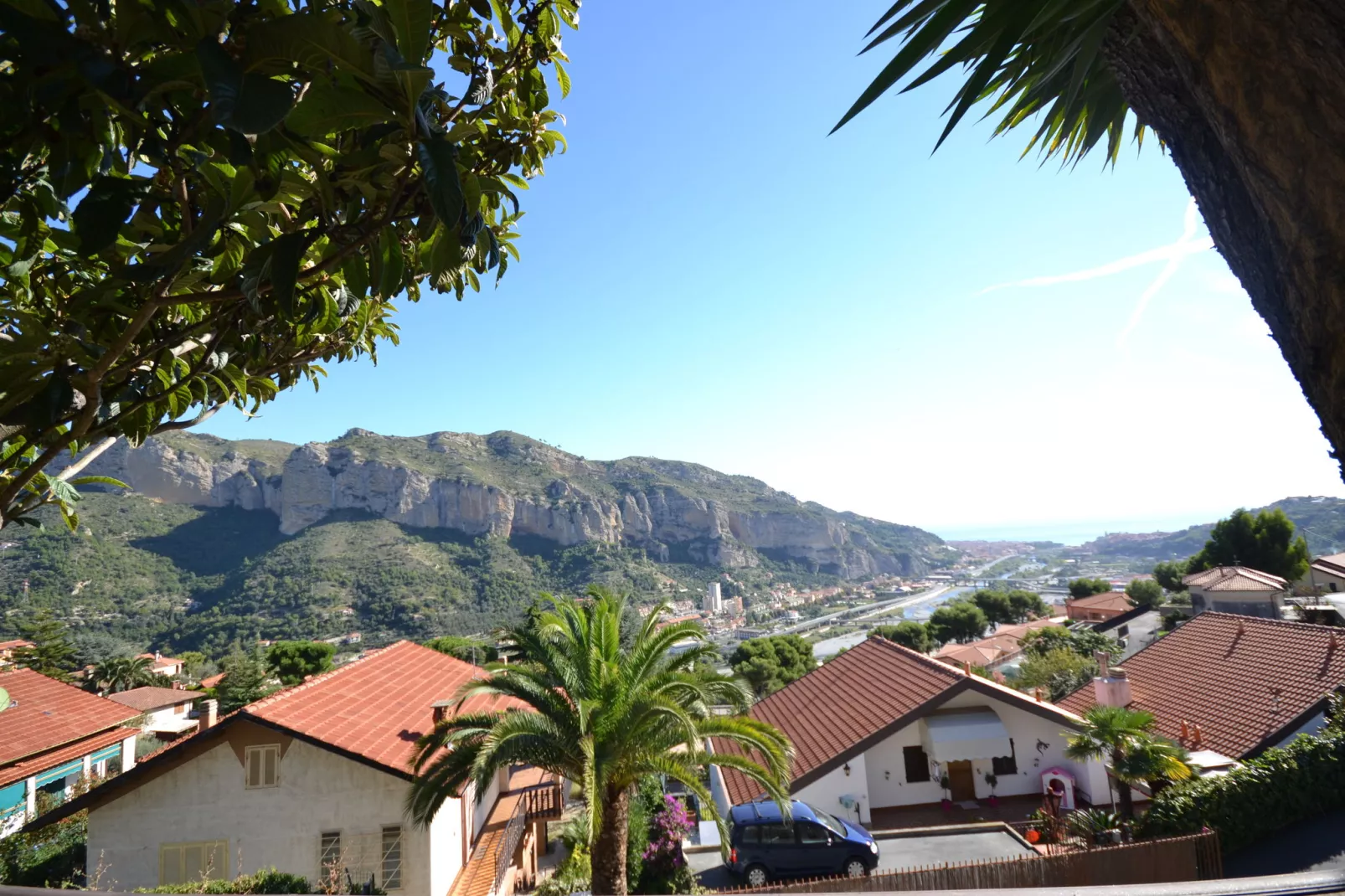 Casa Longo-View summer