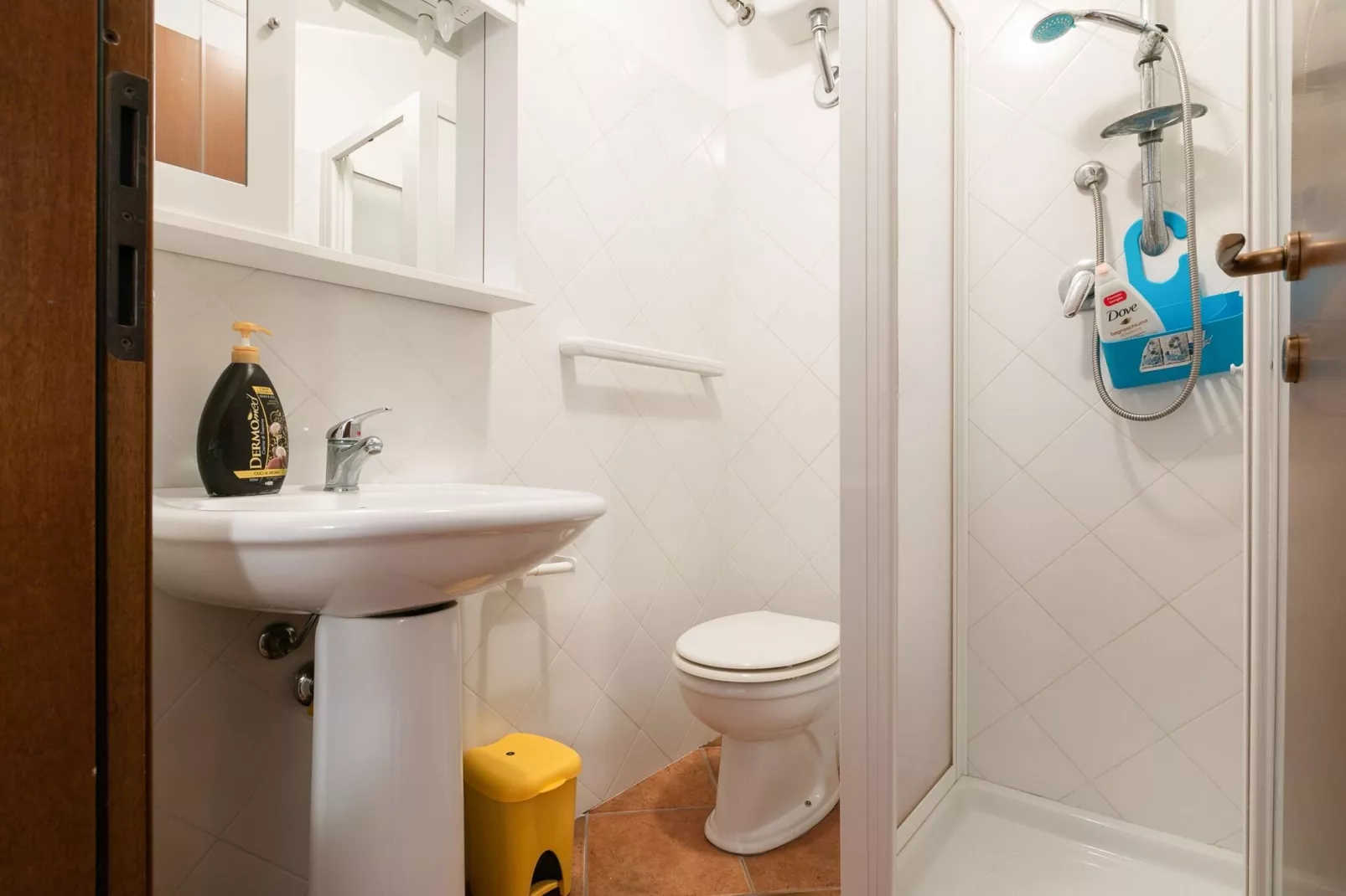 Villa Kiara-Bathroom