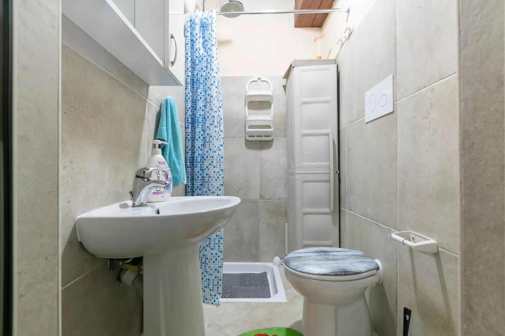 Villa Kiara-Bathroom